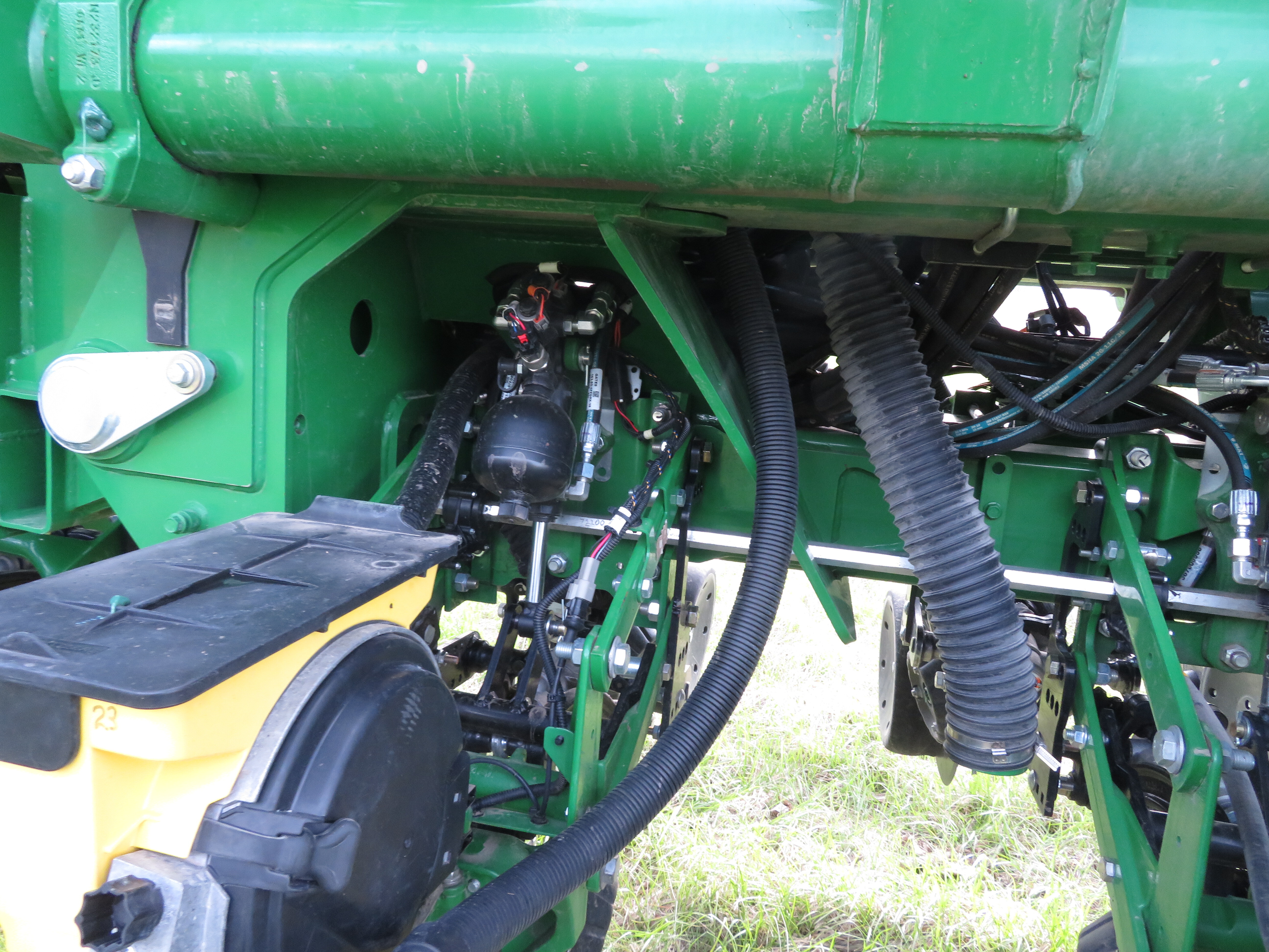 2021 John Deere 1795 MAXEMERGE 5 CCS Planter