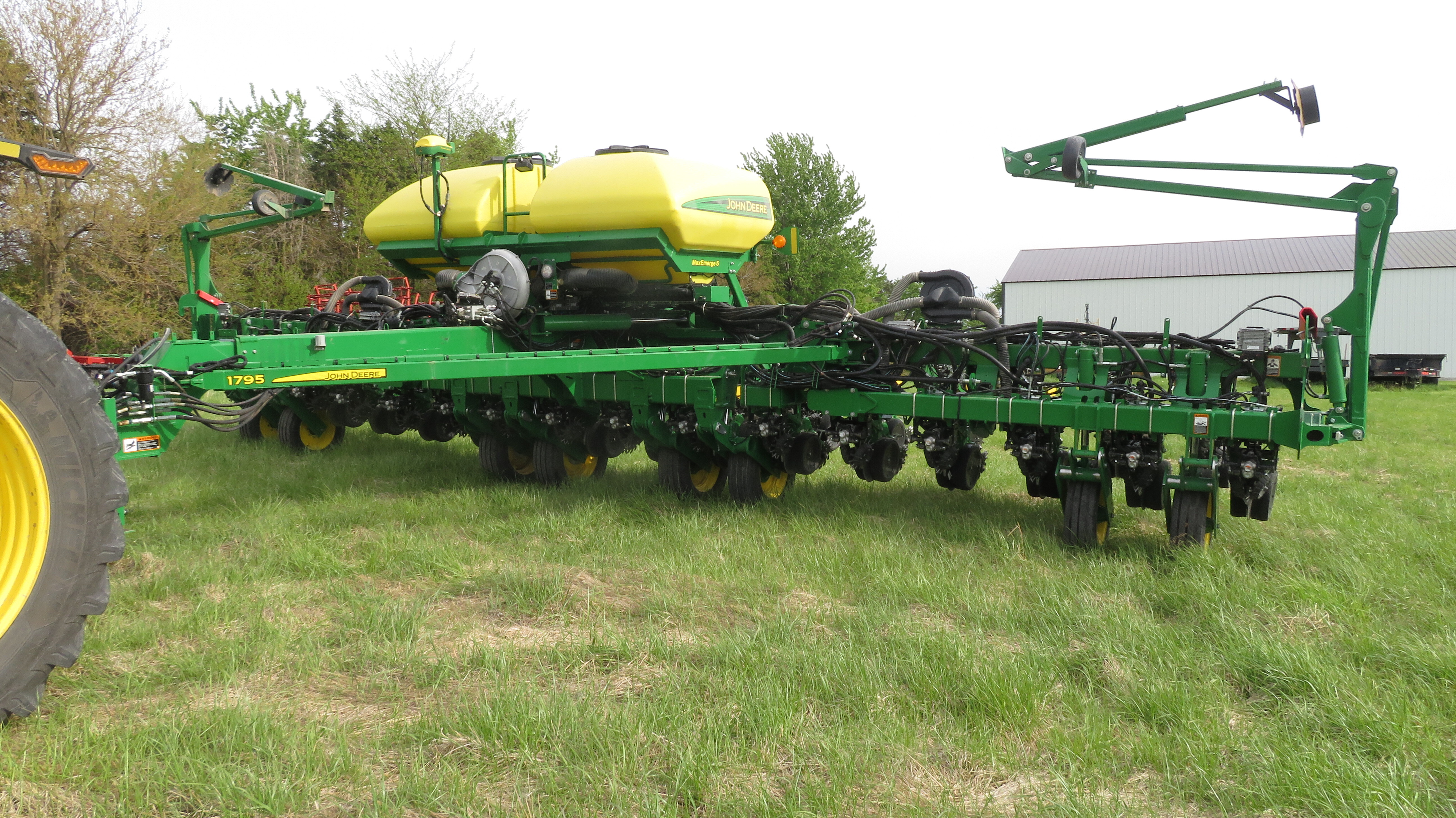 2021 John Deere 1795 MAXEMERGE 5 CCS Planter