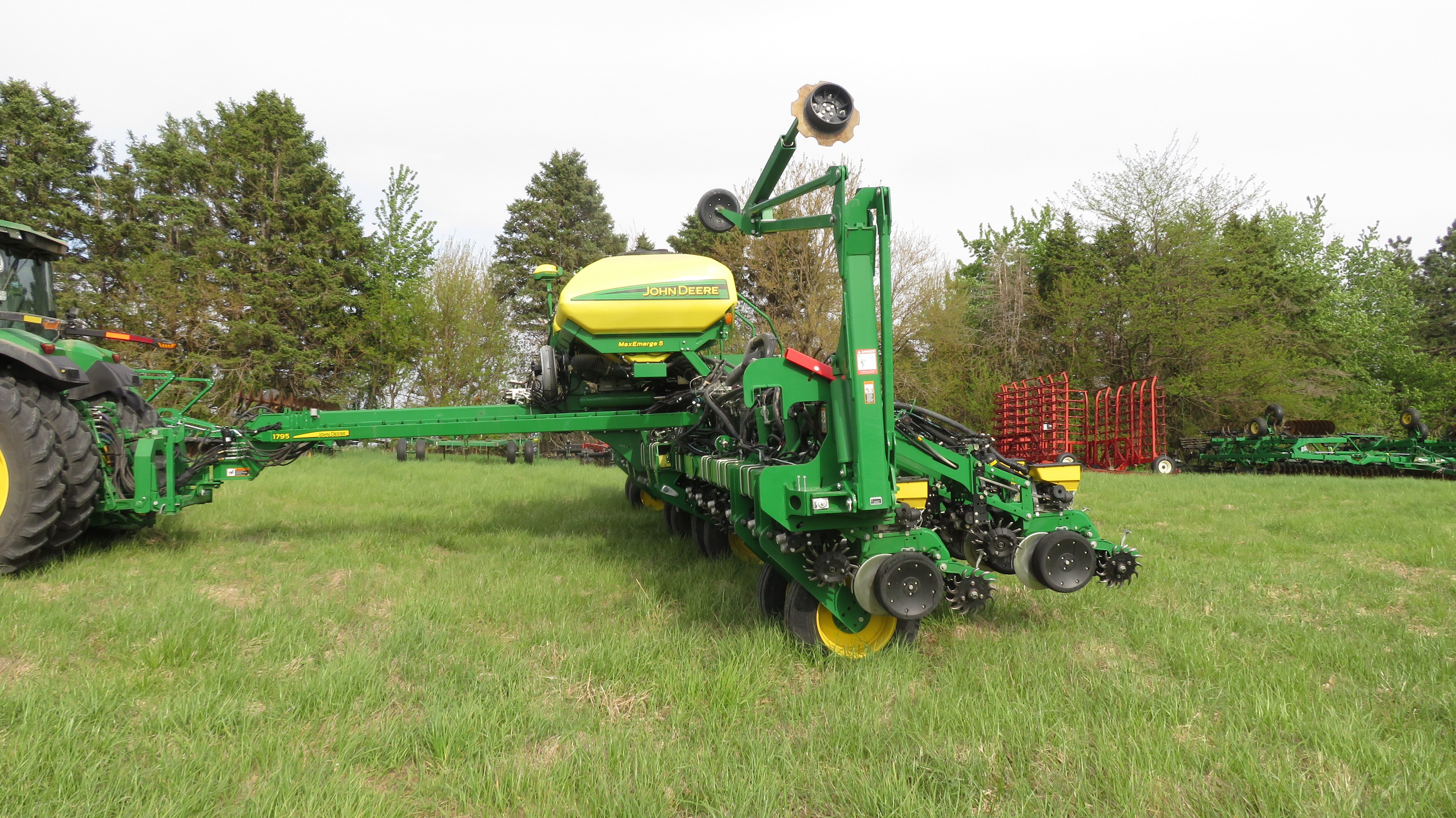 2021 John Deere 1795 MAXEMERGE 5 CCS Planter