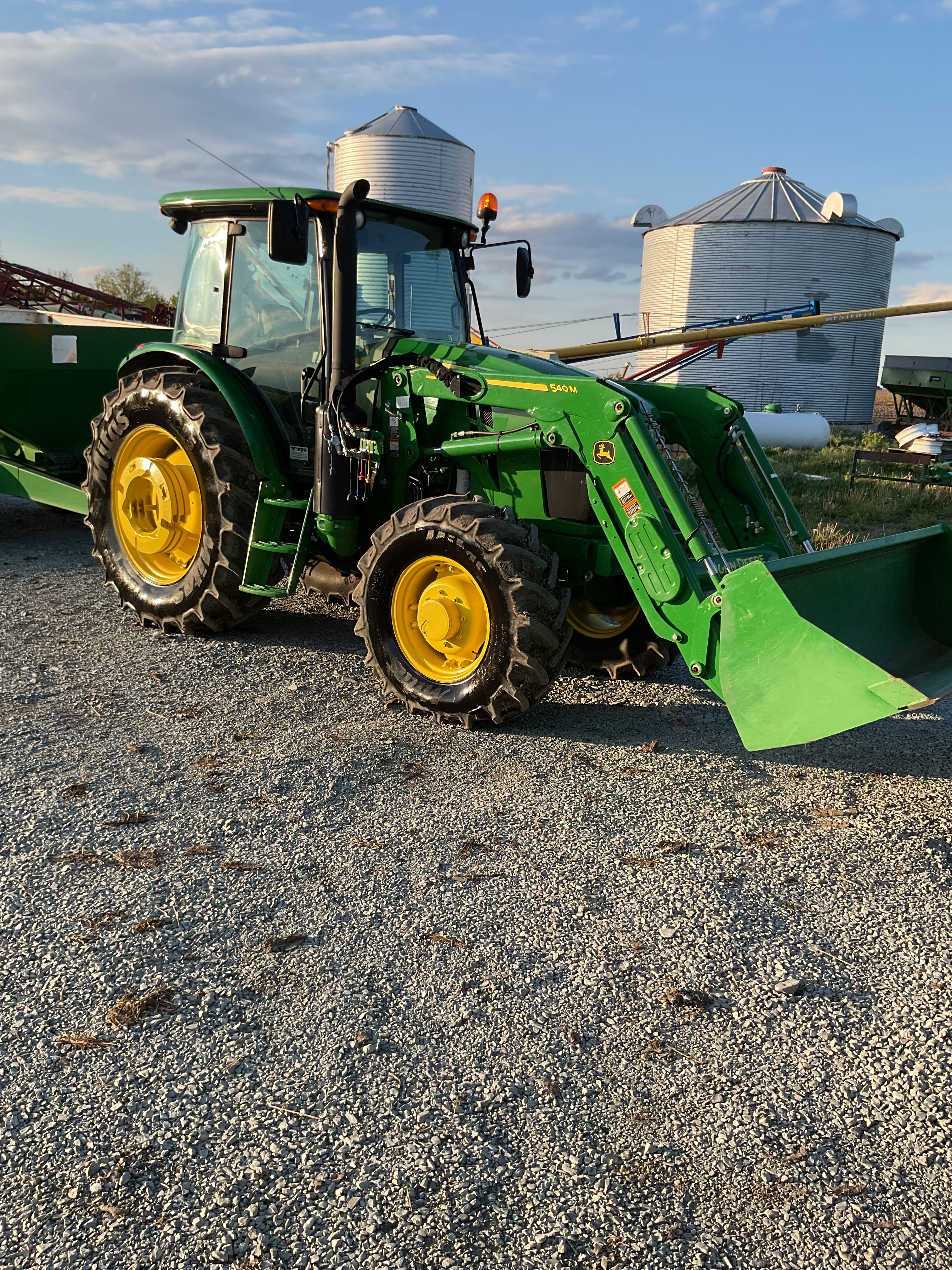 2020 John Deere 6120E Tractor