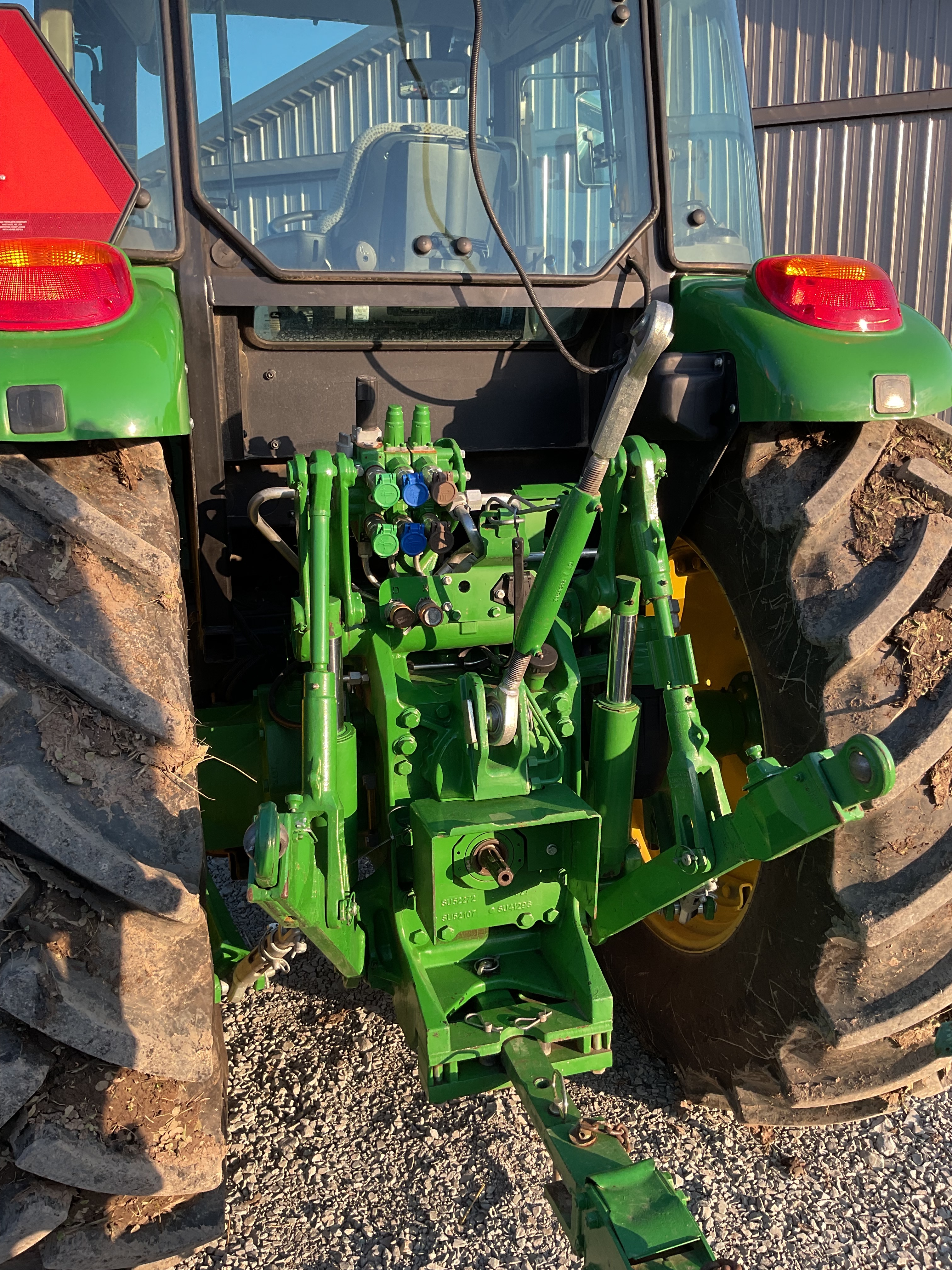 2020 John Deere 6120E Tractor
