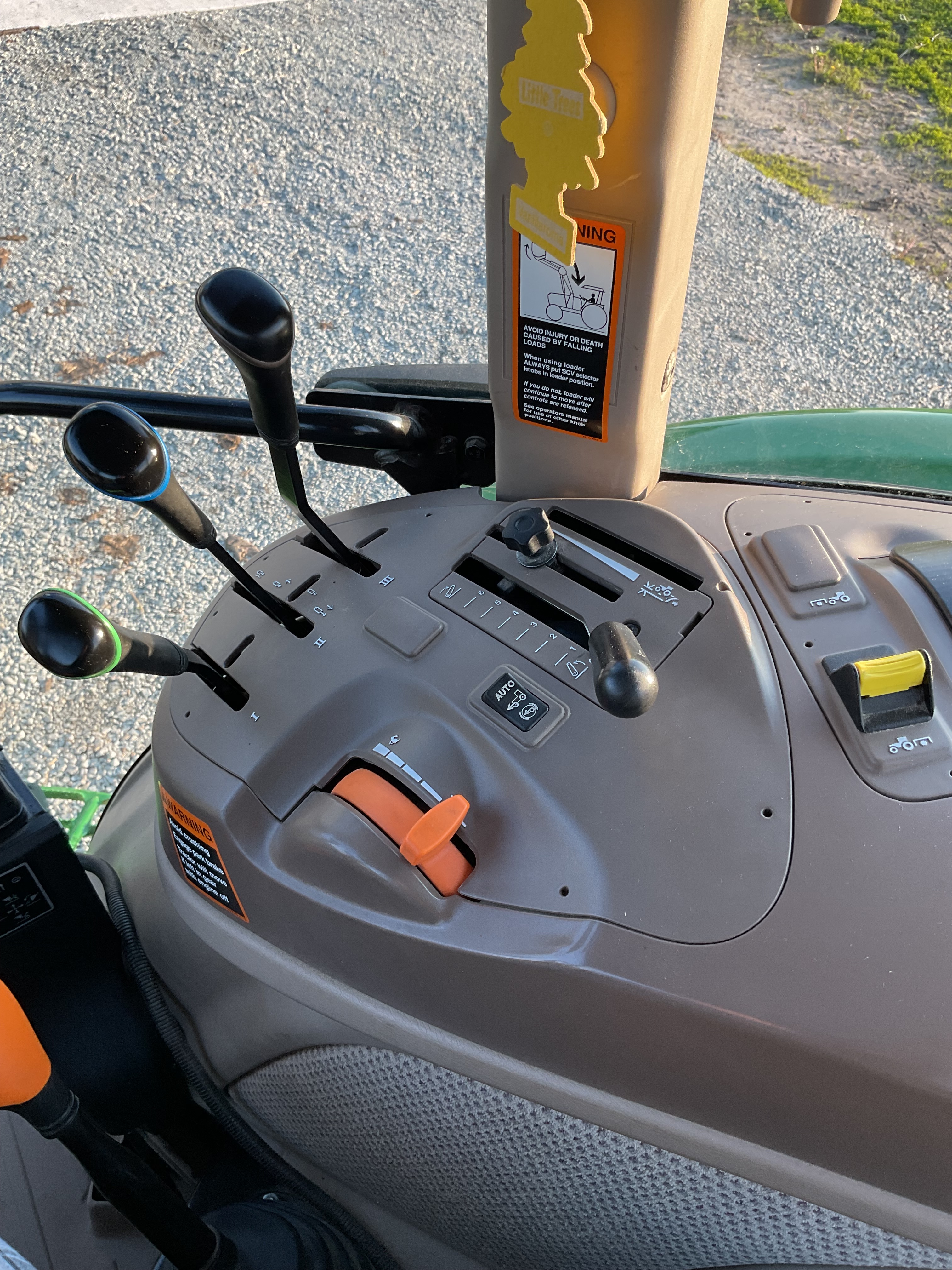 2020 John Deere 6120E Tractor