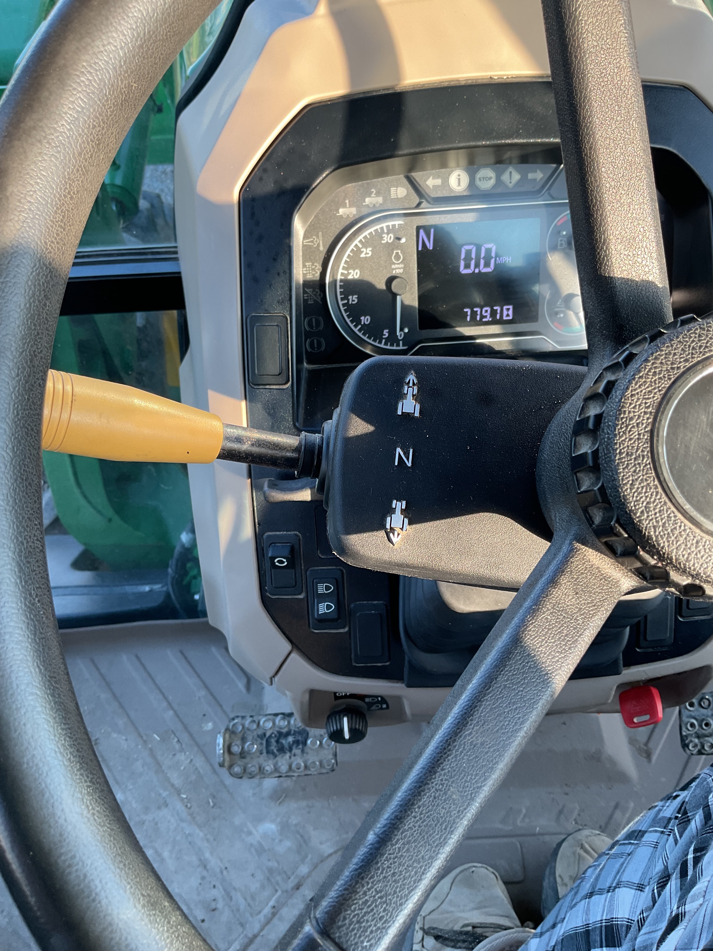 2020 John Deere 6120E Tractor