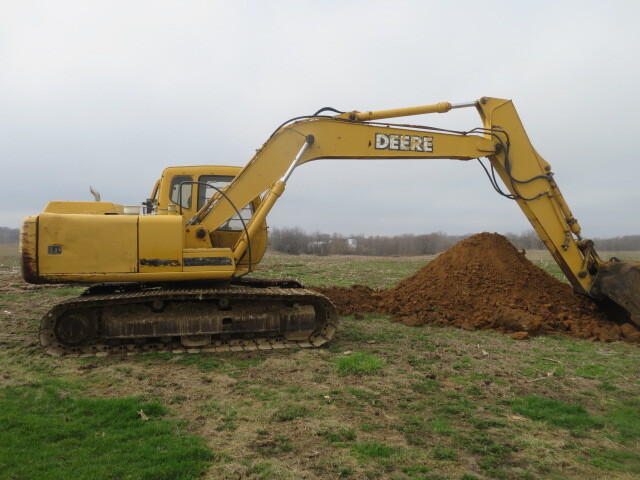 2001 Deere 160LC Excavator