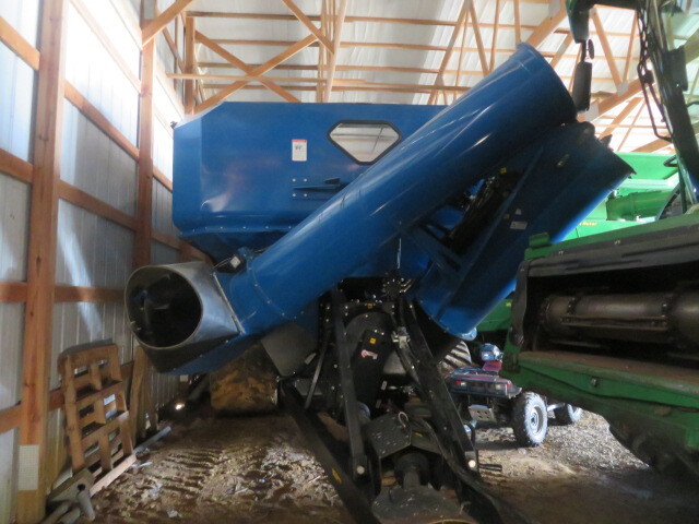 2018 Kinze 1500 Grain Cart