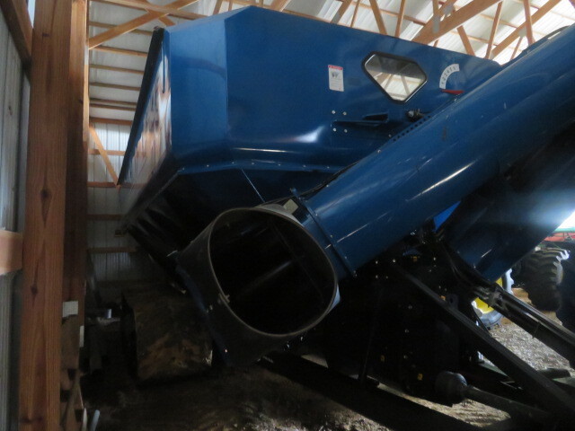 2018 Kinze 1500 Grain Cart