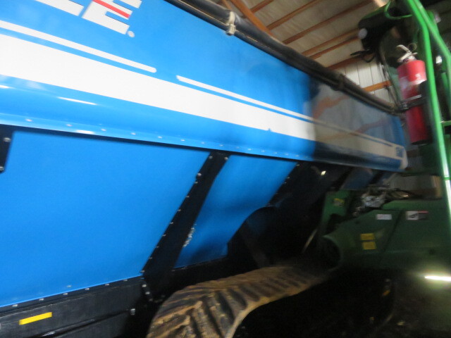 2018 Kinze 1500 Grain Cart