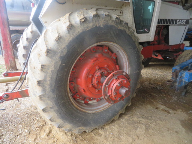 1980 Case 2590 Tractor