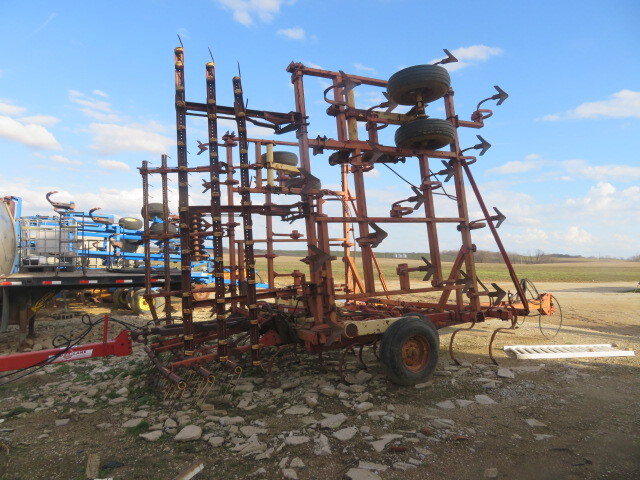  Krause 4231 Field Cultivator