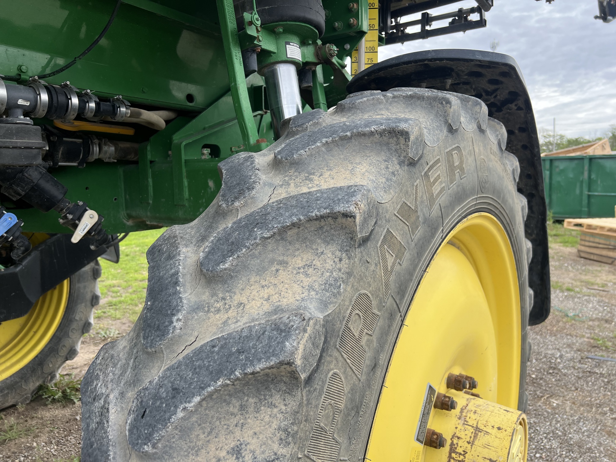  John Deere 4830 Self-Propelled Sprayer