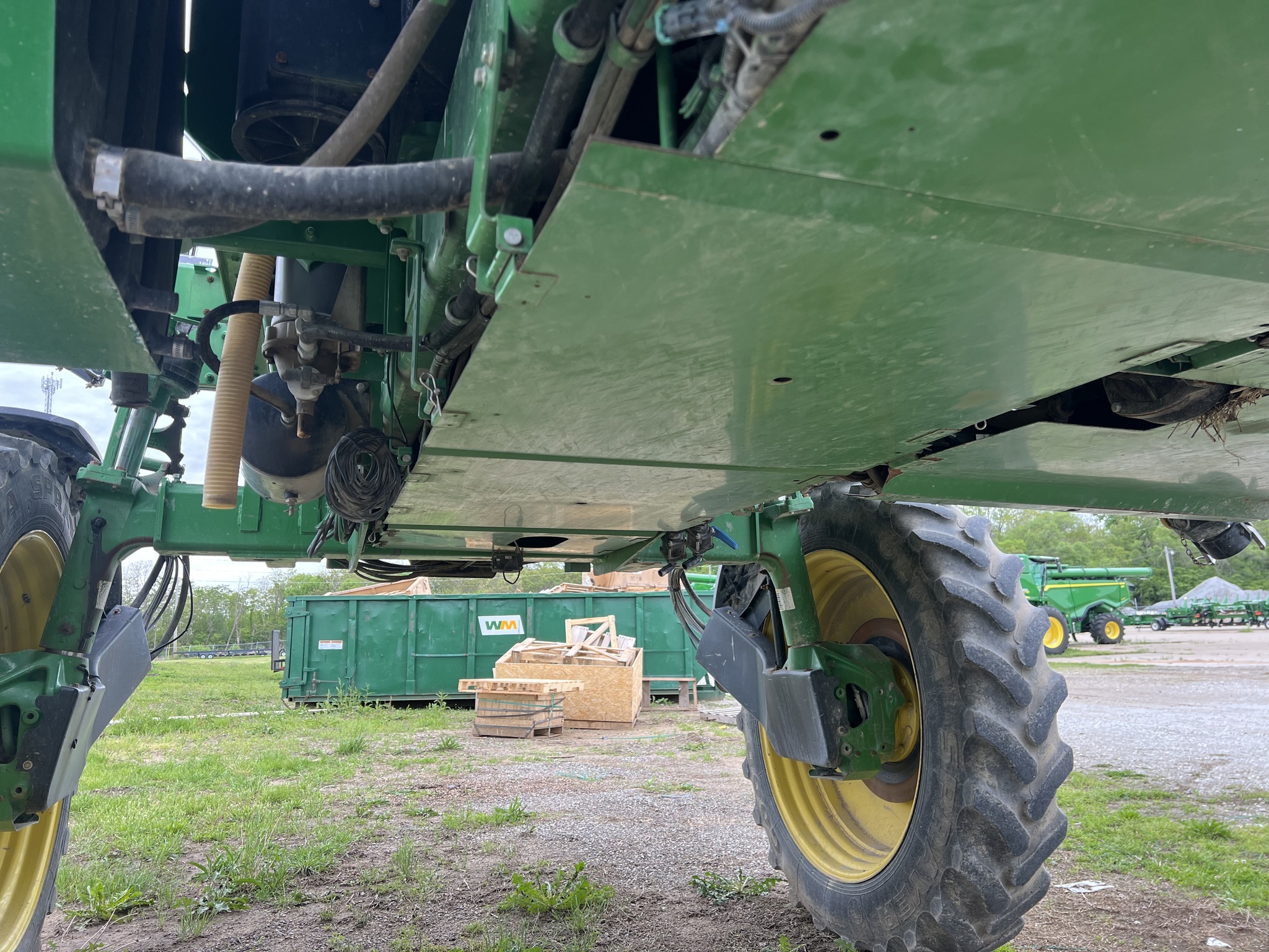  John Deere 4830 Self-Propelled Sprayer