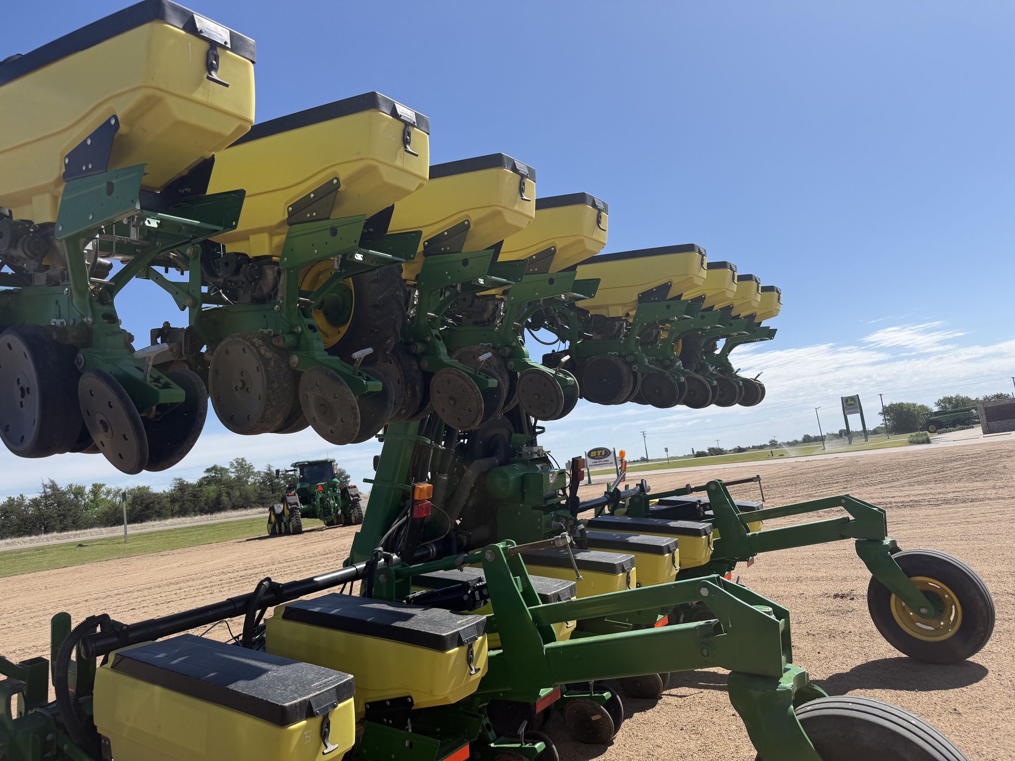2015 John Deere 1725 Planter