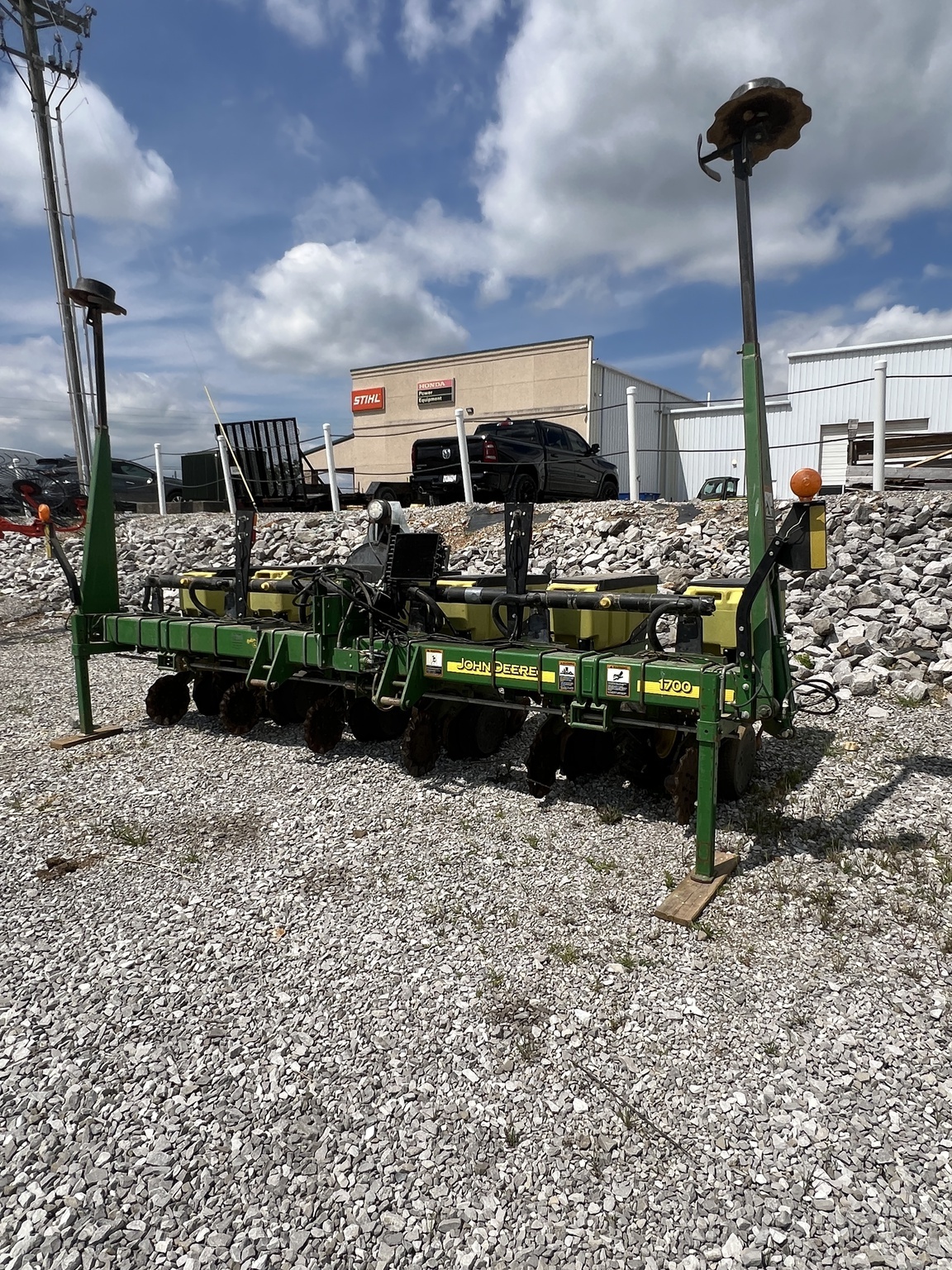 2014 John Deere 1700 Planter