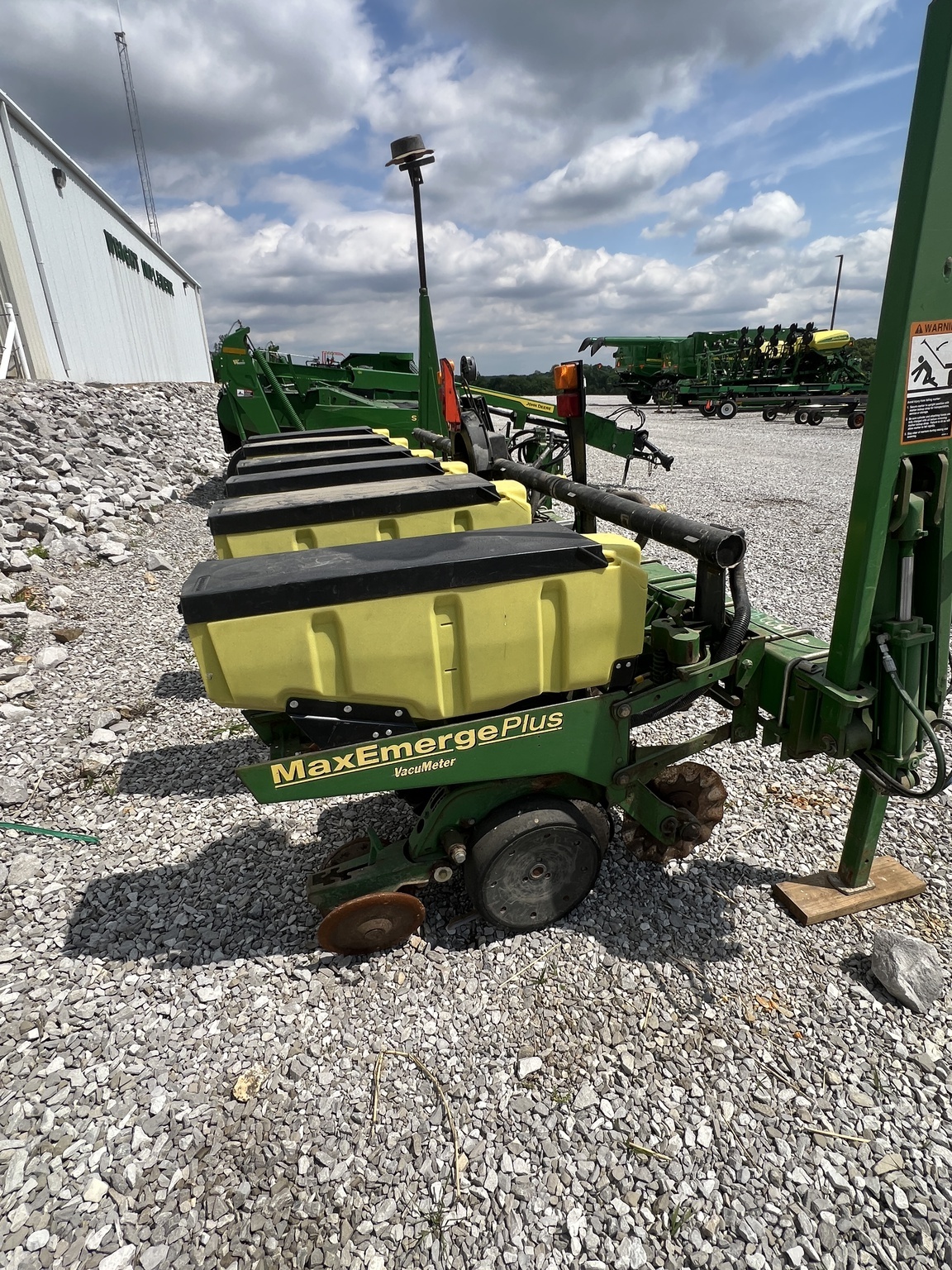 2014 John Deere 1700 Planter