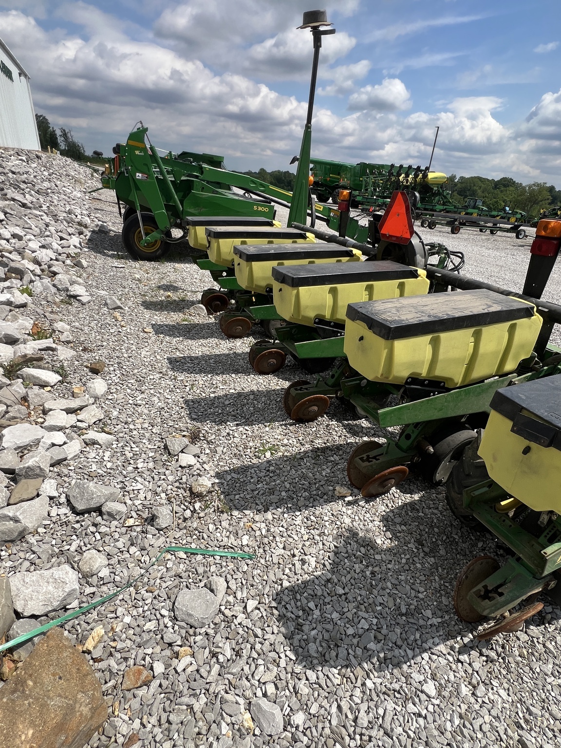 2014 John Deere 1700 Planter