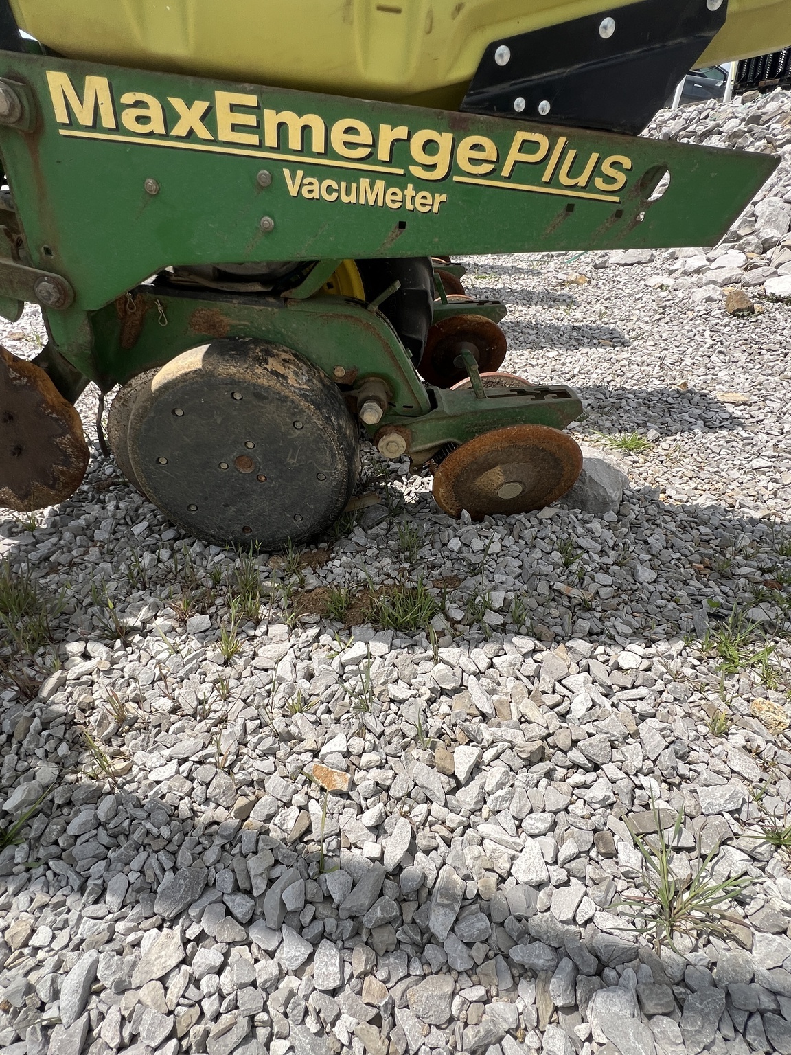 2014 John Deere 1700 Planter