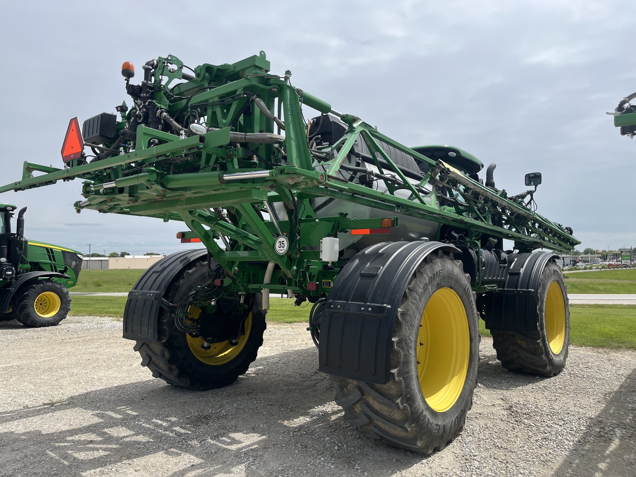 2021 John Deere R4045 Self-Propelled Sprayer