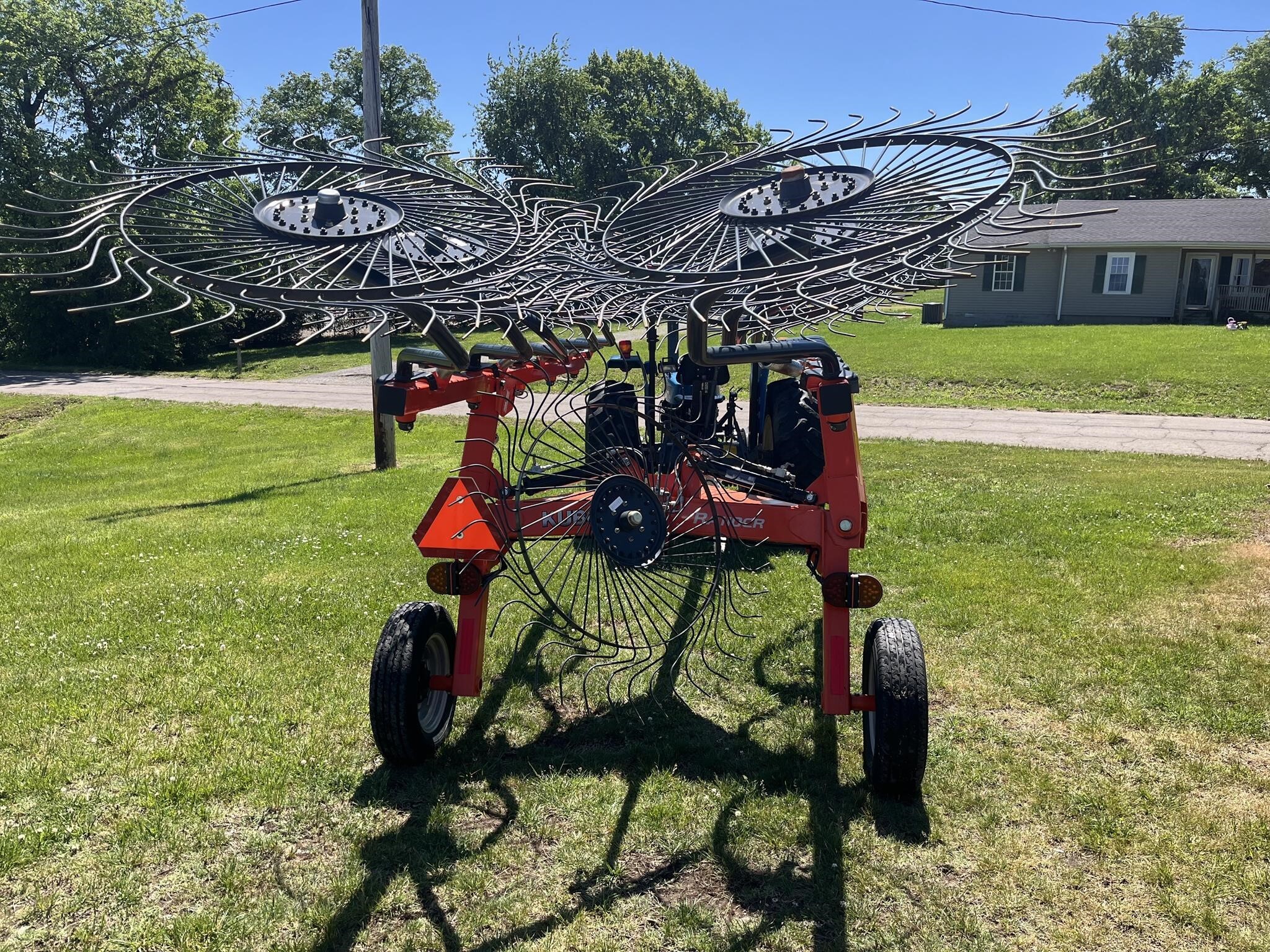  Kubota RA110CR Rake