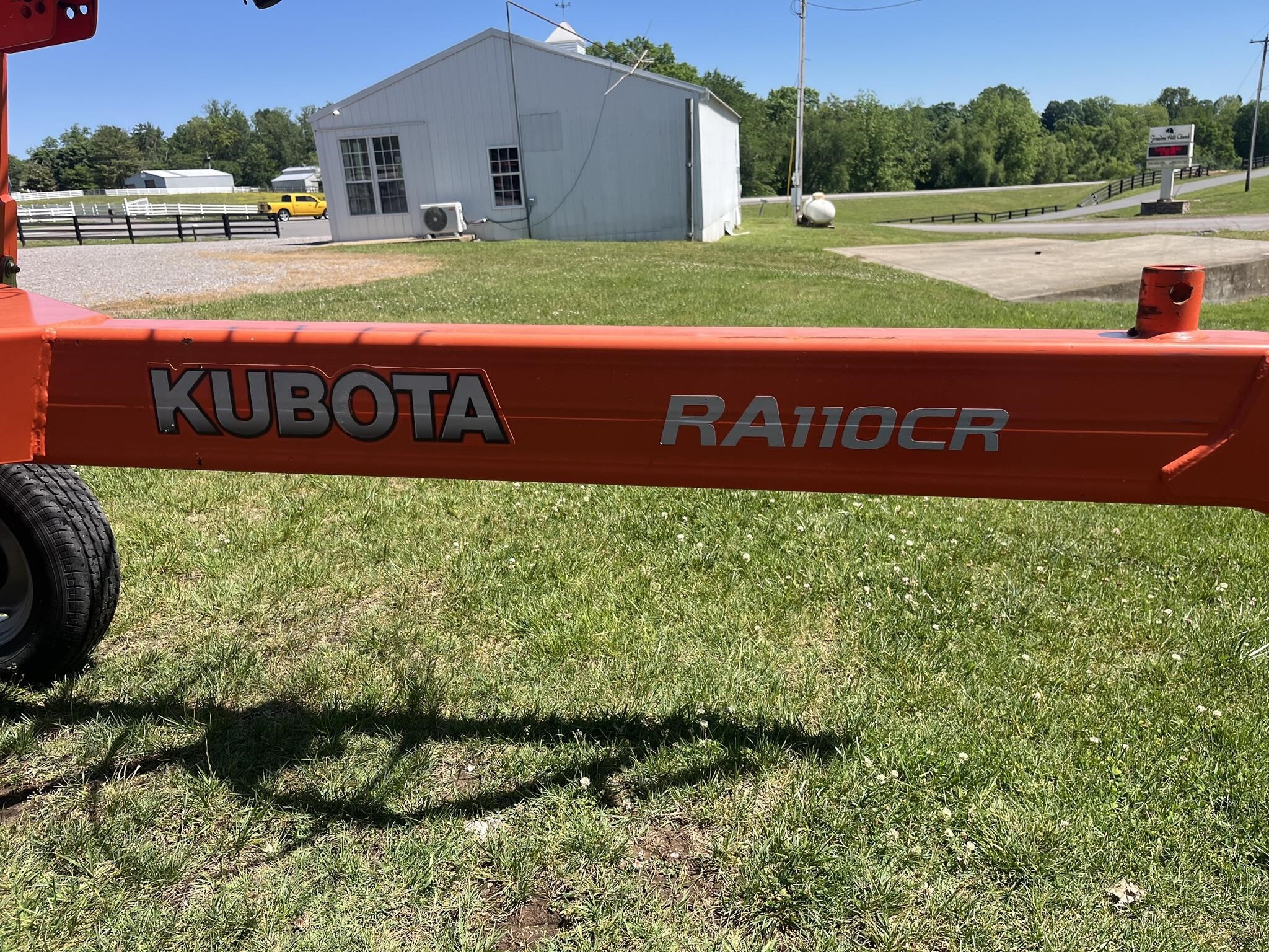  Kubota RA110CR Rake