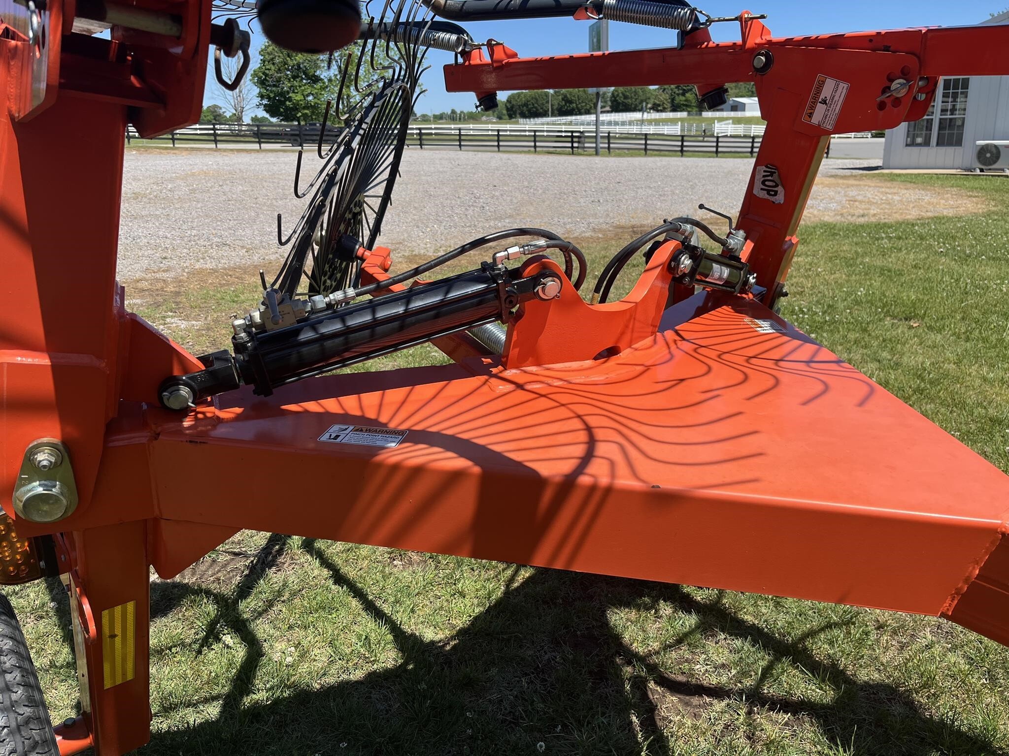  Kubota RA110CR Rake