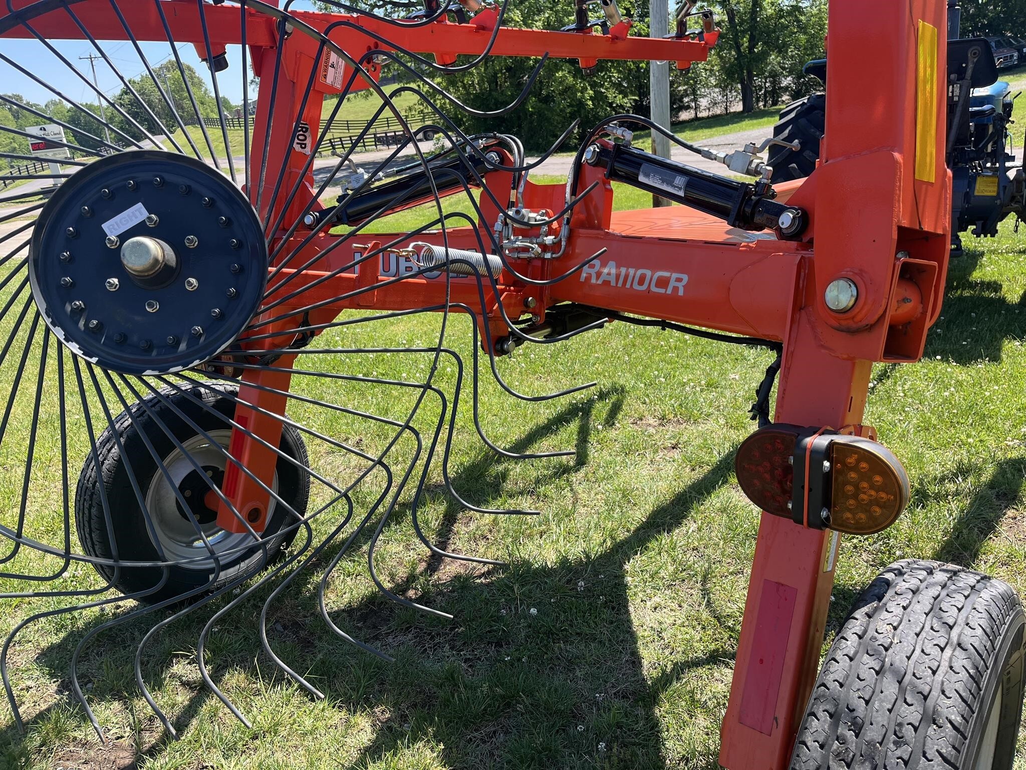  Kubota RA110CR Rake