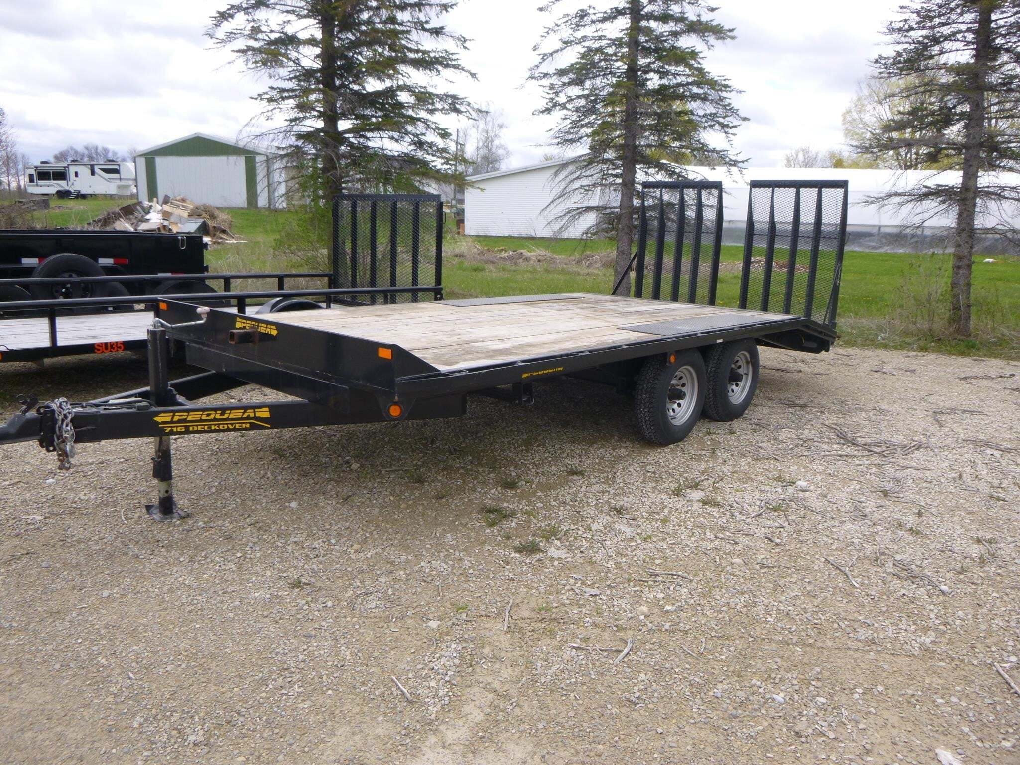 2015 Pequea 716 Flatbed Trucks/Trailer
