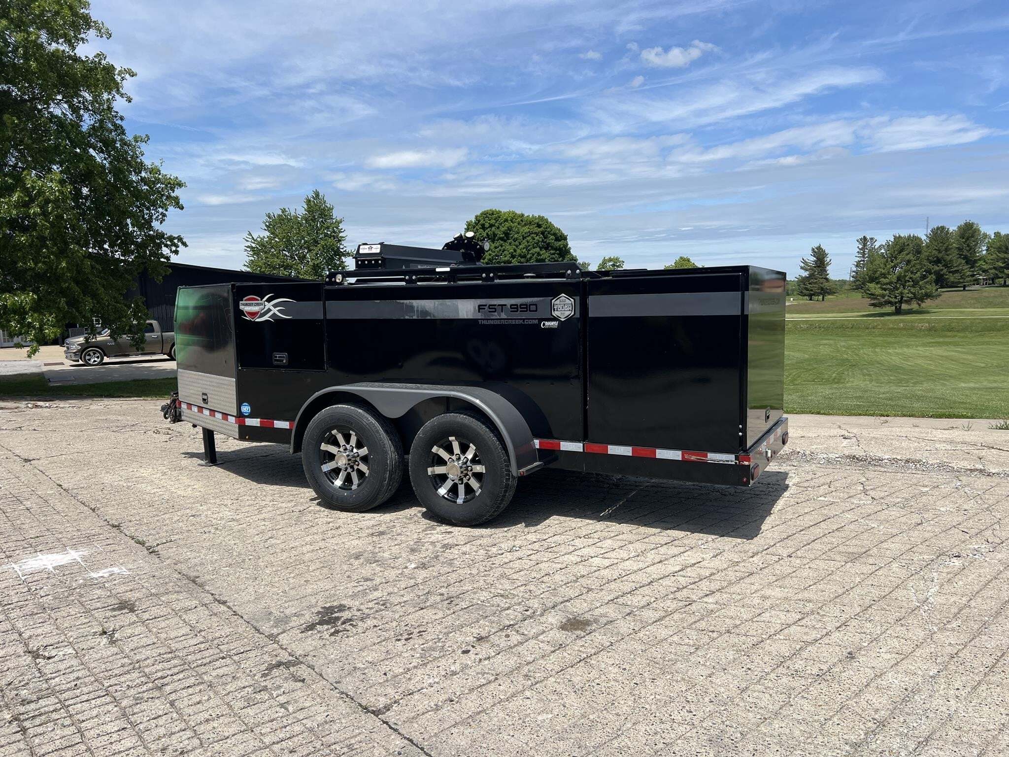 2016 Thunder Creek FST990 Fuel Trucks/Trailer