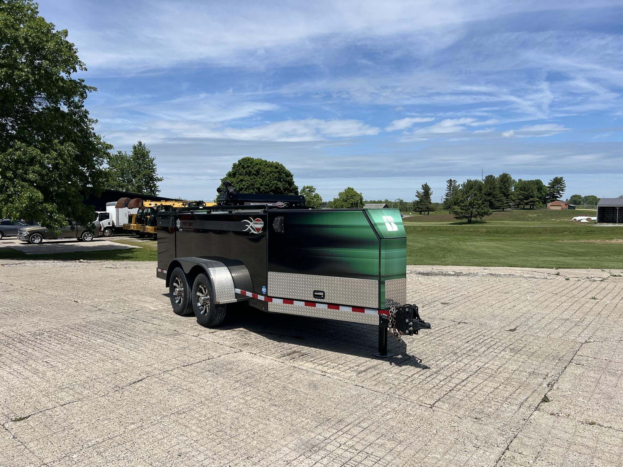 2016 Thunder Creek FST990 Fuel Trucks/Trailer