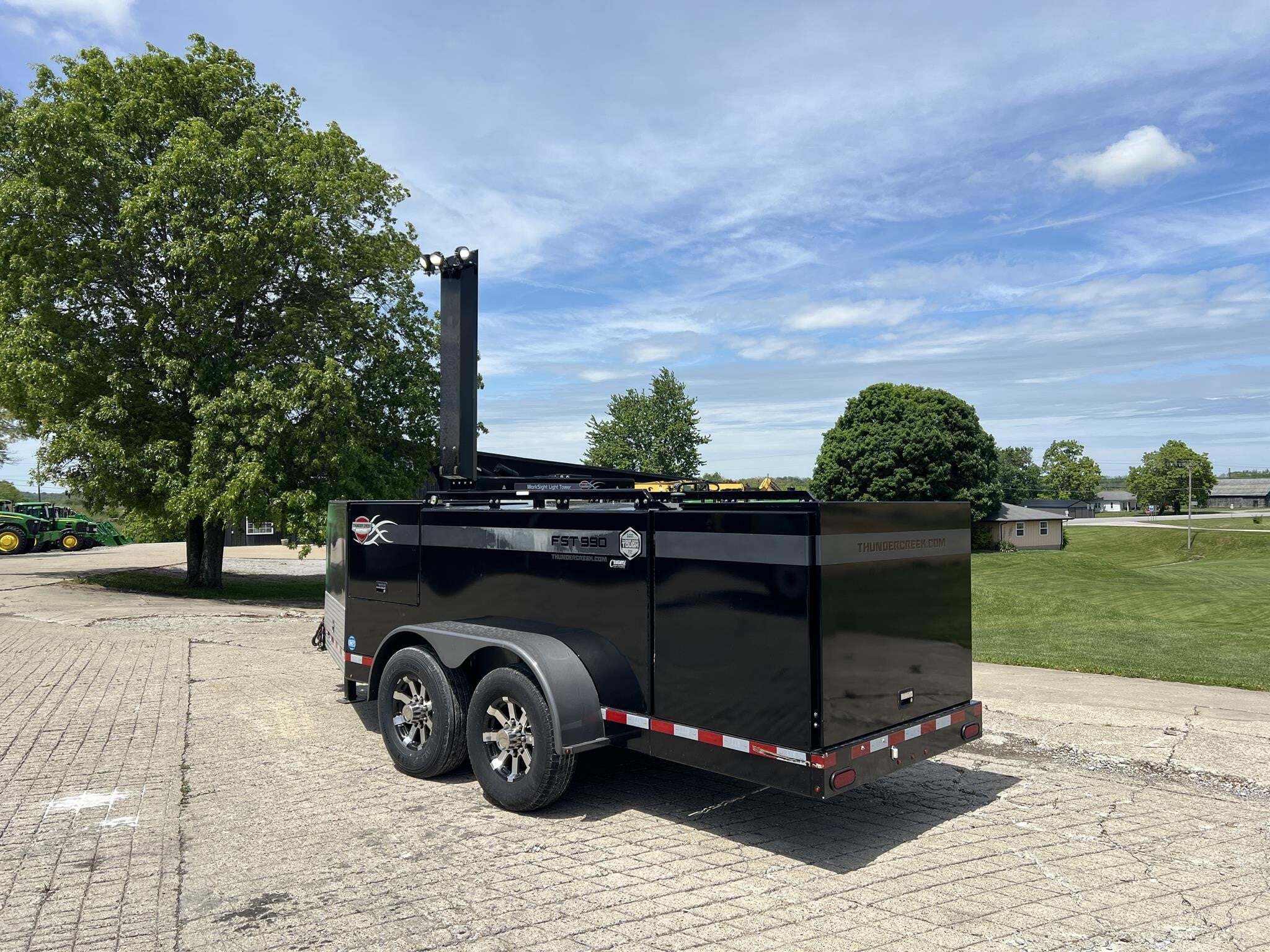 2016 Thunder Creek FST990 Fuel Trucks/Trailer