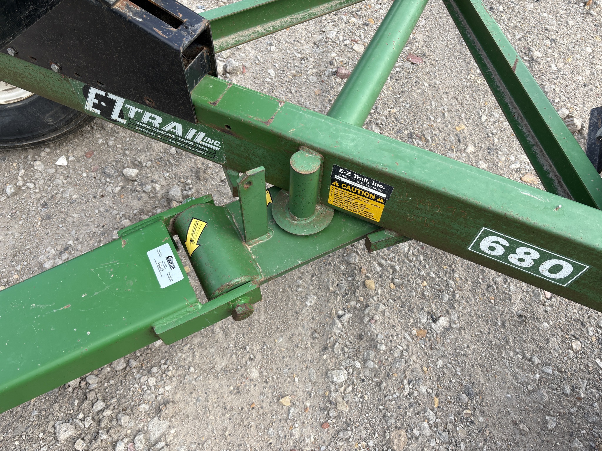  E-Z Trail 680 Header Trailer