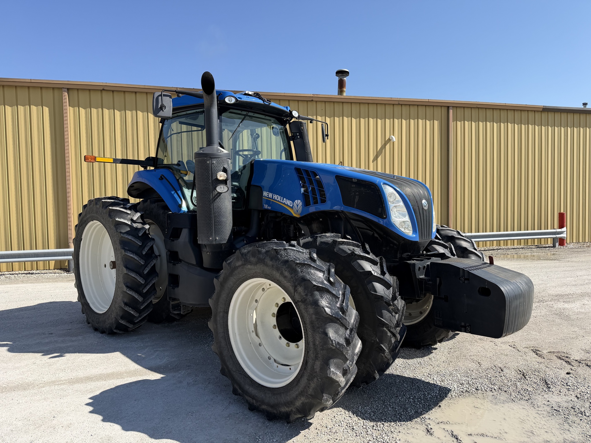 2016 New Holland T8.410 Tractor