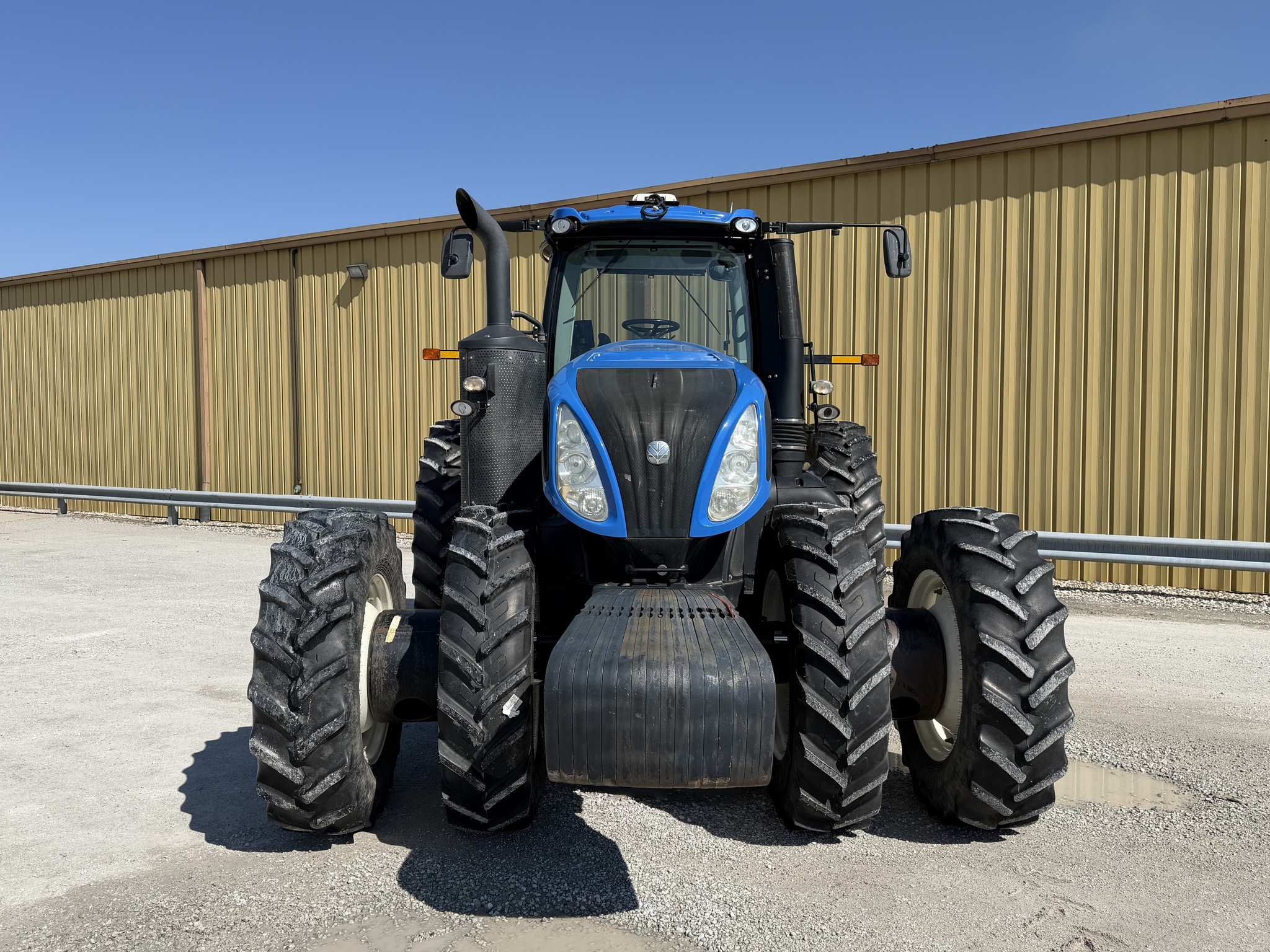 2016 New Holland T8.410 Tractor