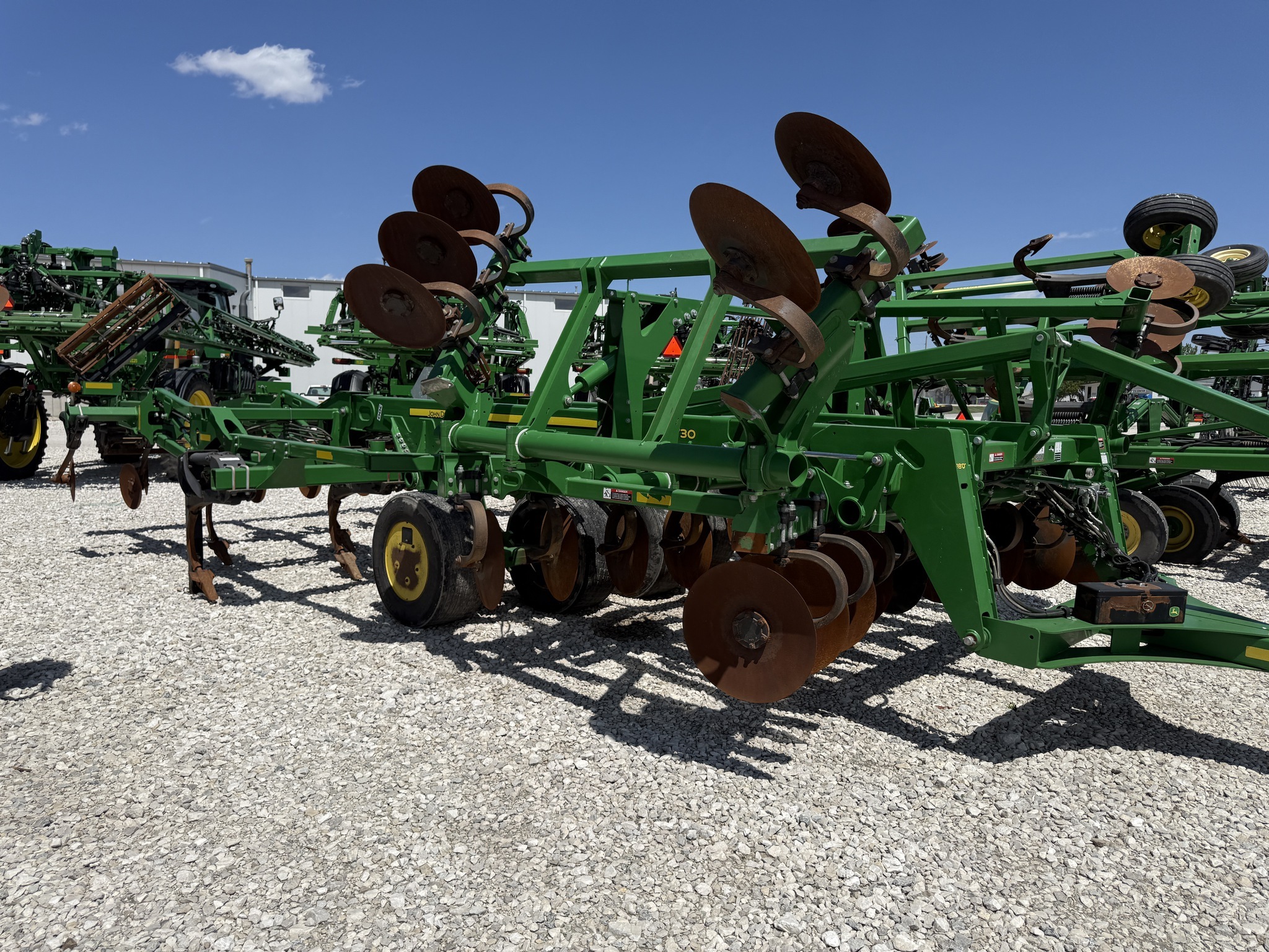 2019 John Deere 2730 Disk Chisel