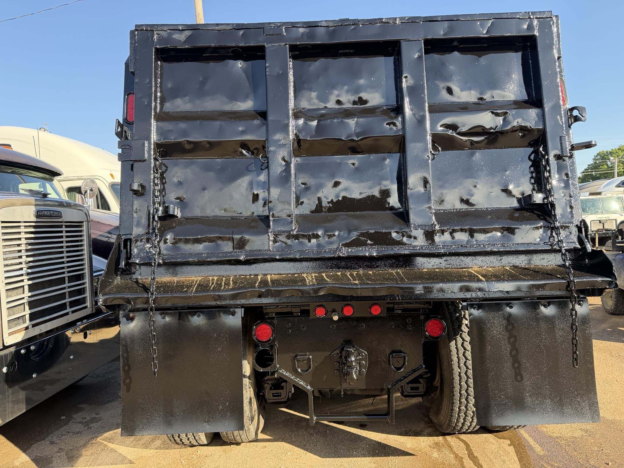 2005 Mack Granite CV713 Dump Trucks/Trailer