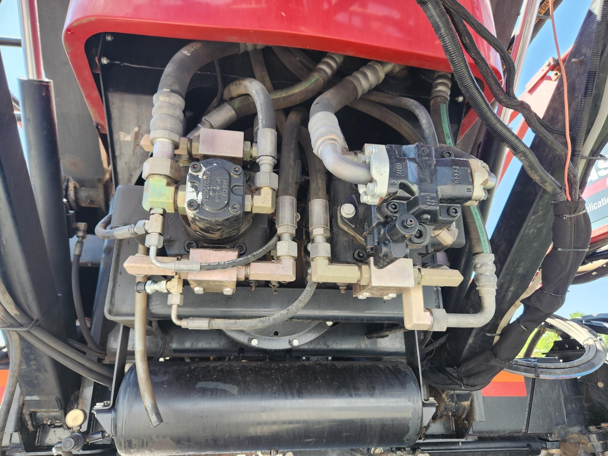 2009 Case IH SPX3320 Self-Propelled Sprayer
