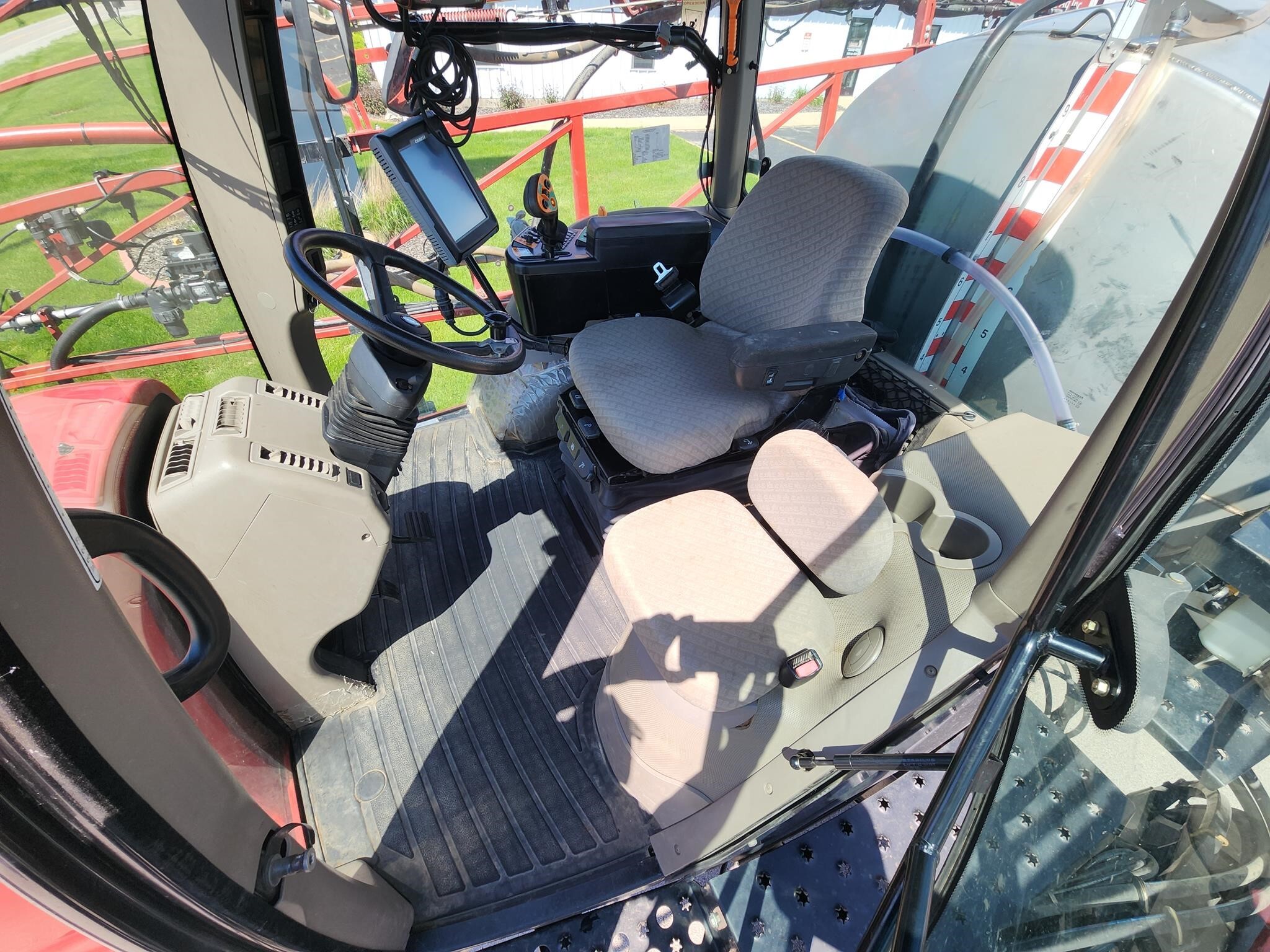 2009 Case IH SPX3320 Self-Propelled Sprayer