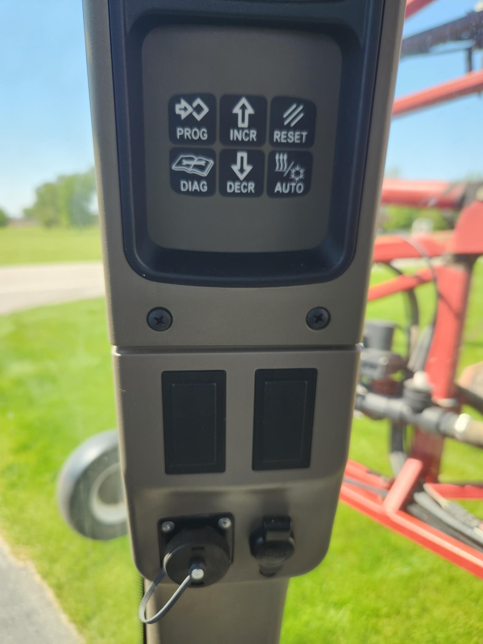 2009 Case IH SPX3320 Self-Propelled Sprayer