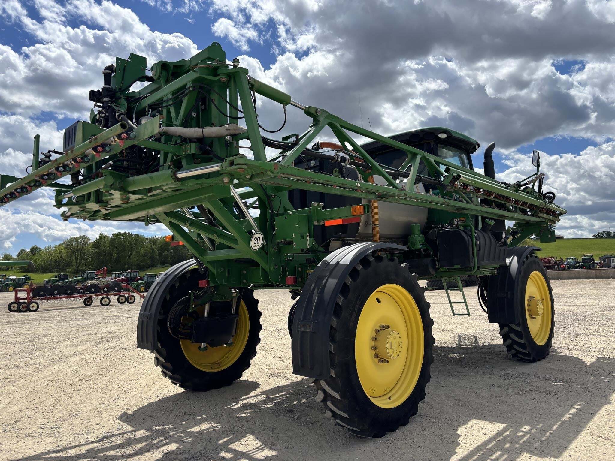2014 John Deere R4030 Self-Propelled Sprayer