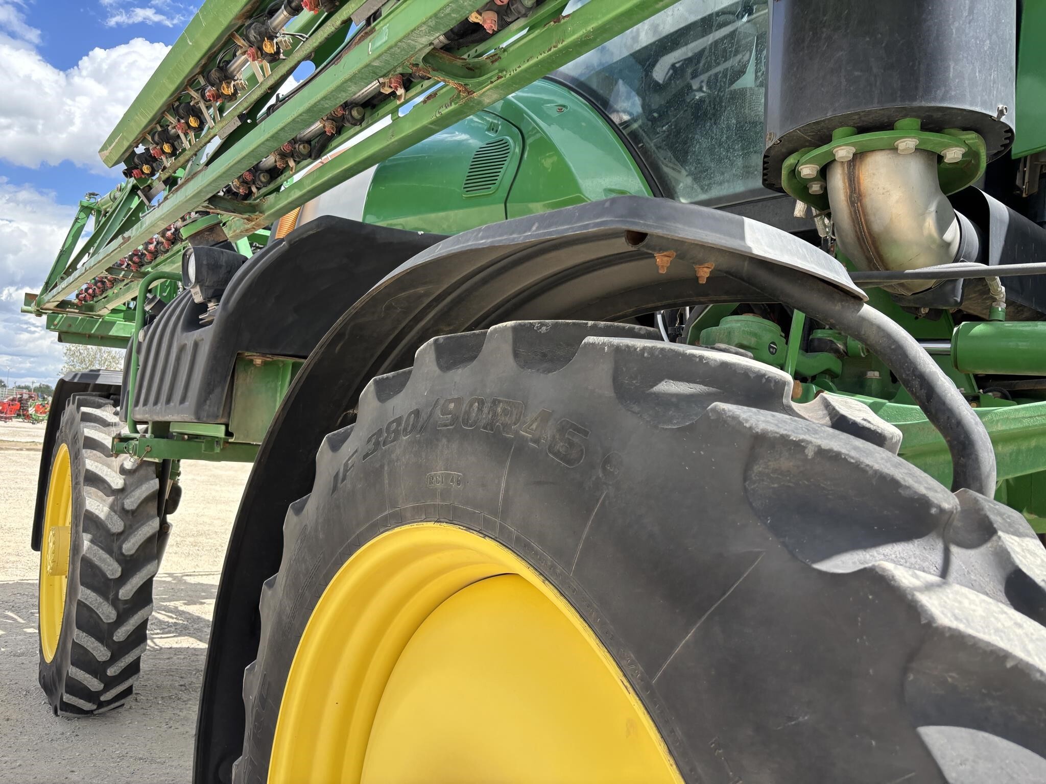 2014 John Deere R4030 Self-Propelled Sprayer