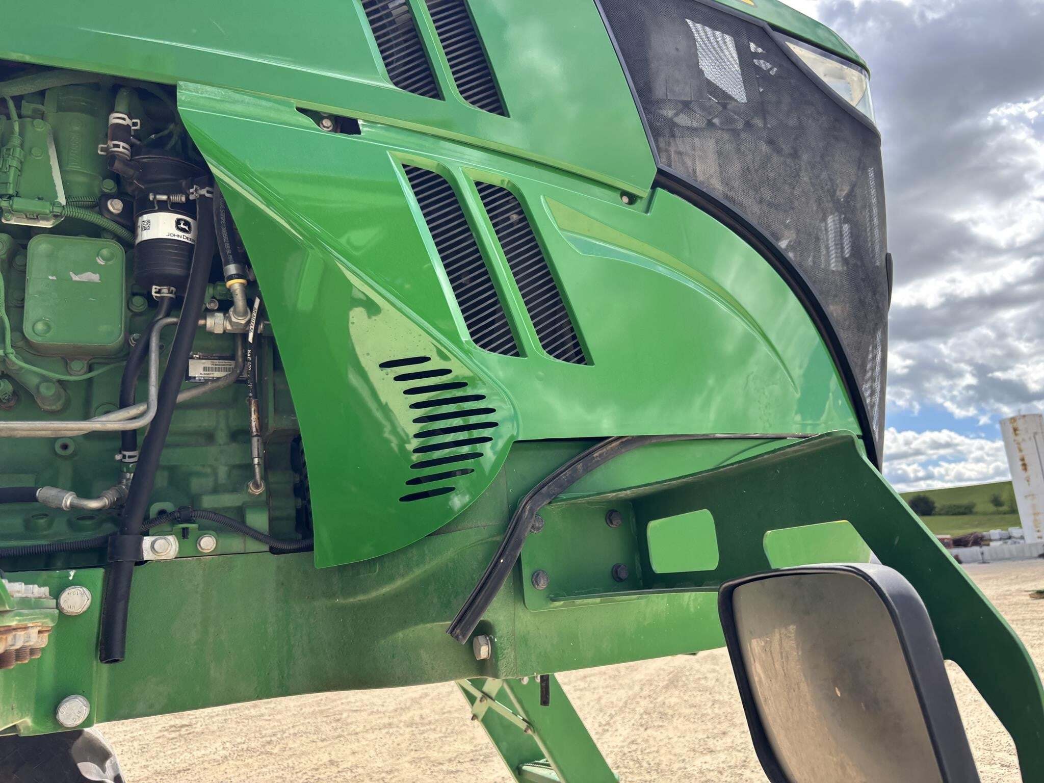 2014 John Deere R4030 Self-Propelled Sprayer