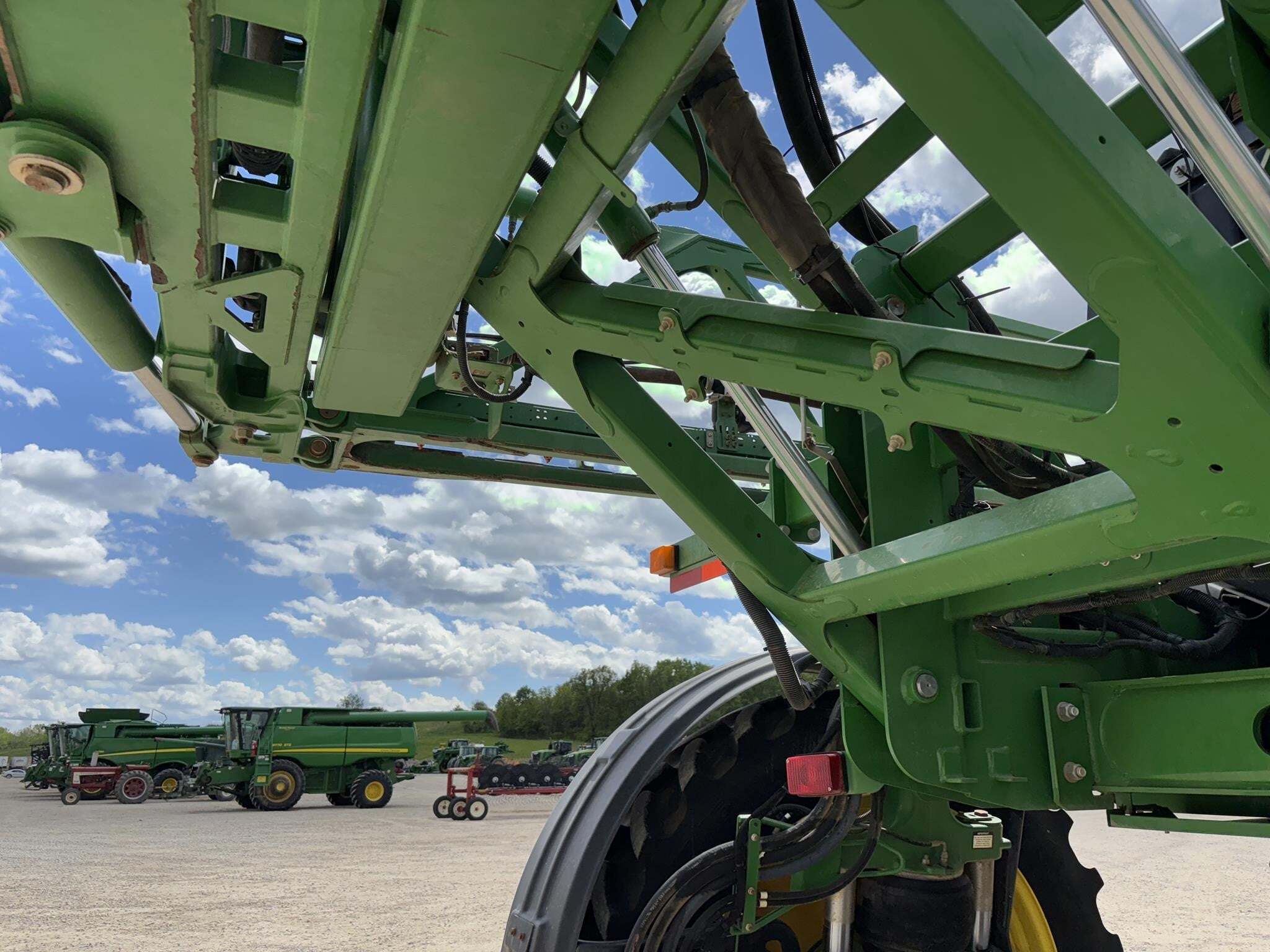 2014 John Deere R4030 Self-Propelled Sprayer