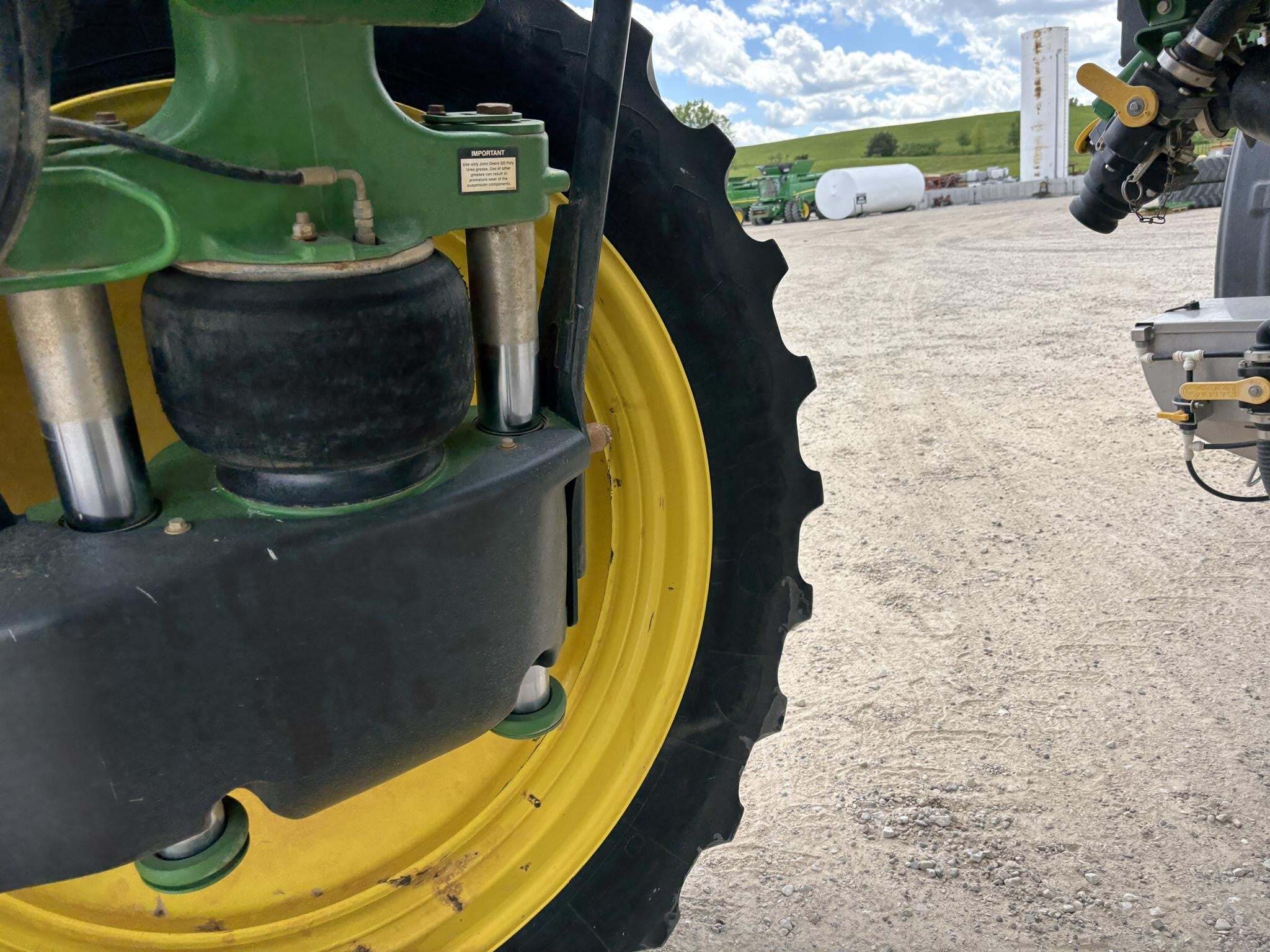 2014 John Deere R4030 Self-Propelled Sprayer