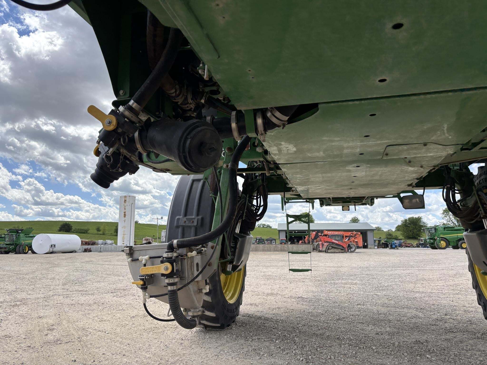 2014 John Deere R4030 Self-Propelled Sprayer