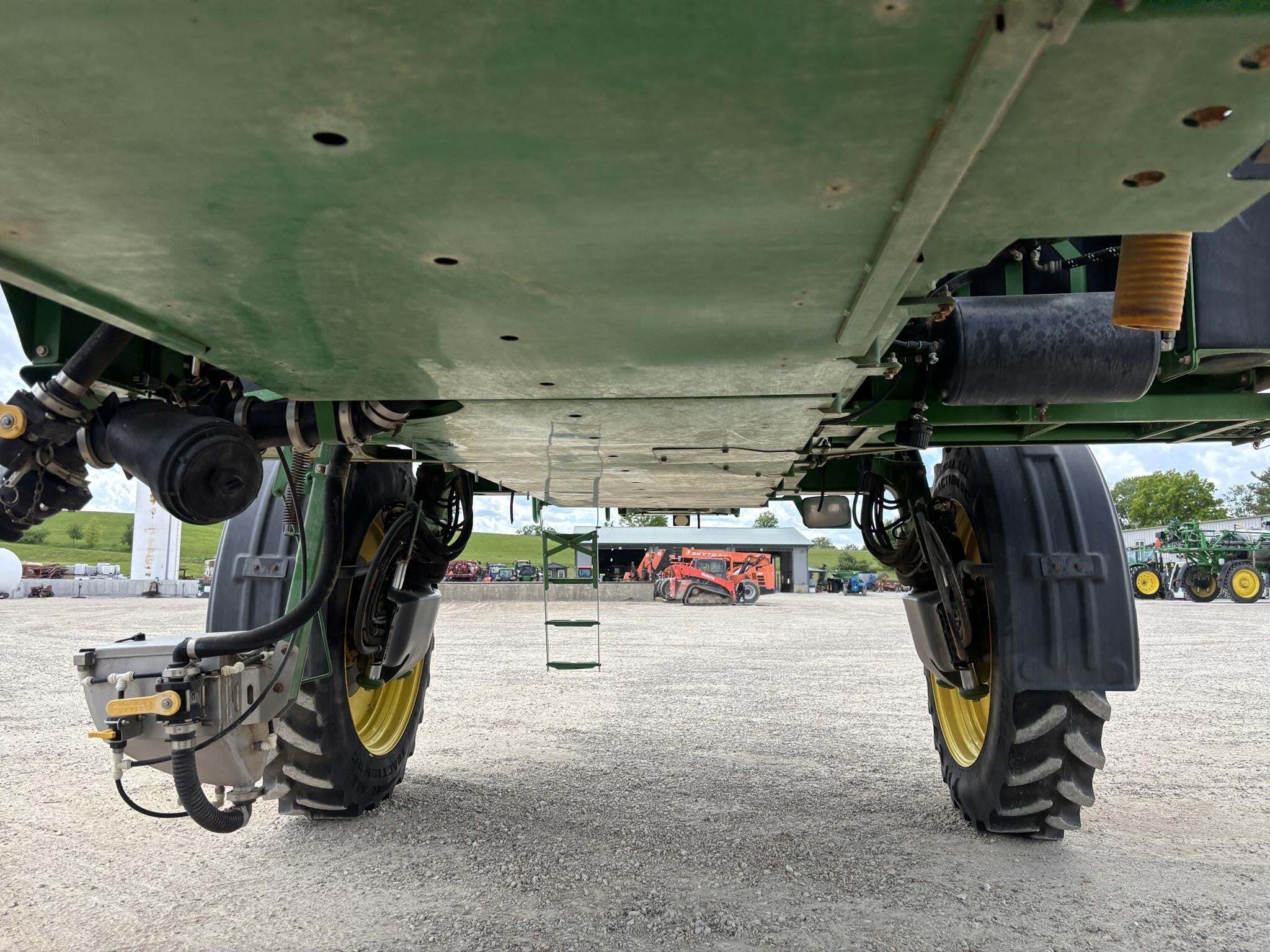 2014 John Deere R4030 Self-Propelled Sprayer