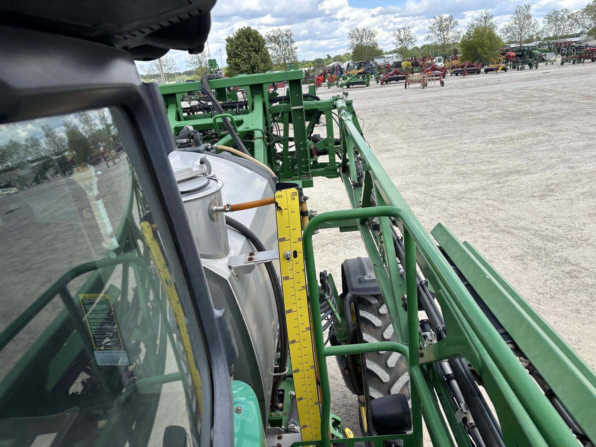 2014 John Deere R4030 Self-Propelled Sprayer