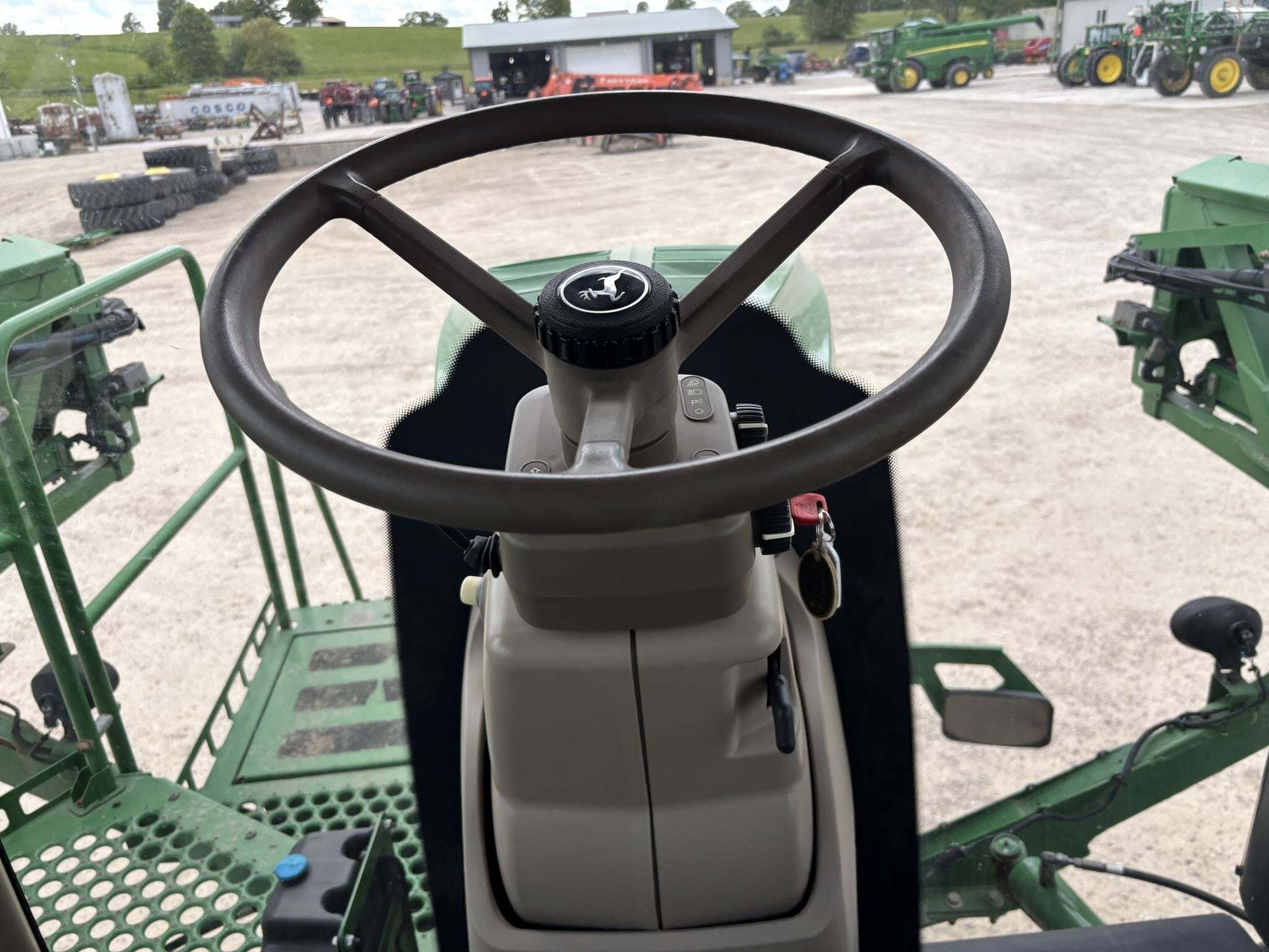 2014 John Deere R4030 Self-Propelled Sprayer