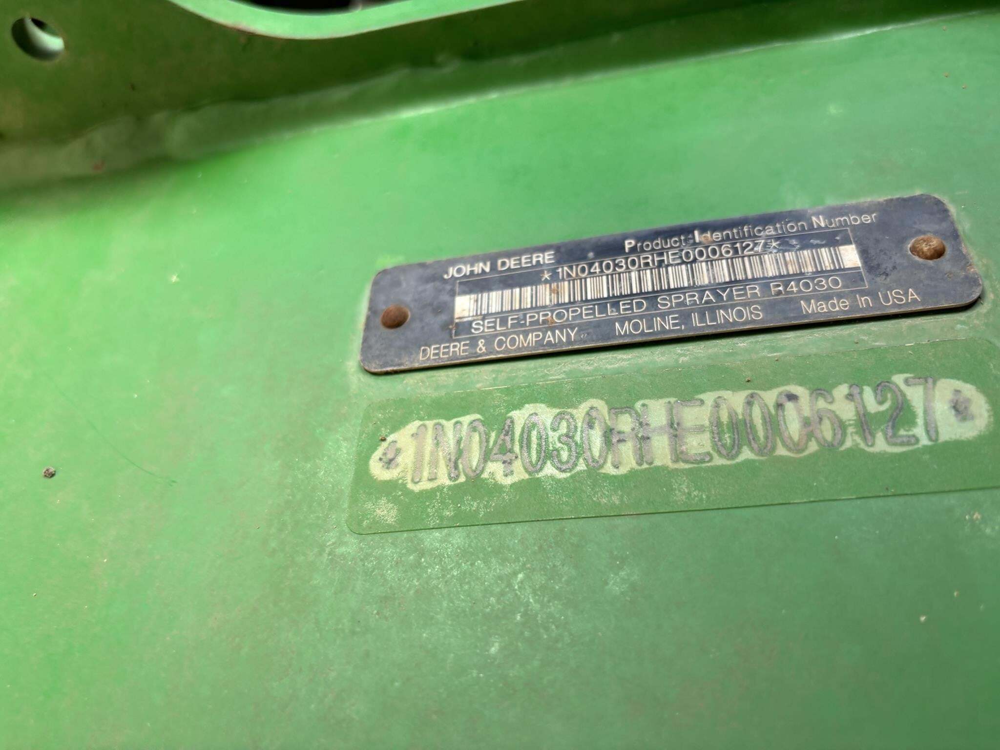 2014 John Deere R4030 Self-Propelled Sprayer
