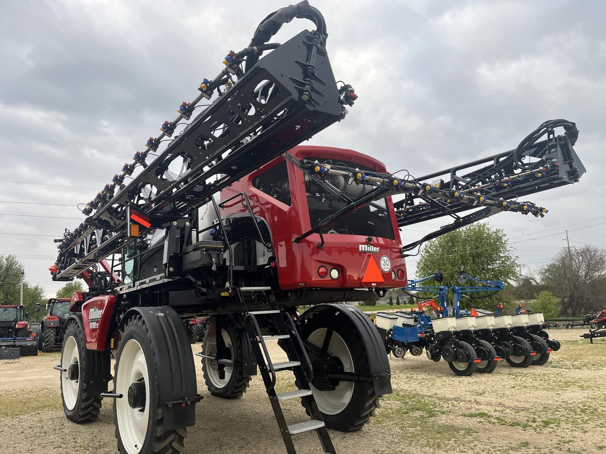 2026 Miller NITRO 7310 Self-Propelled Sprayer