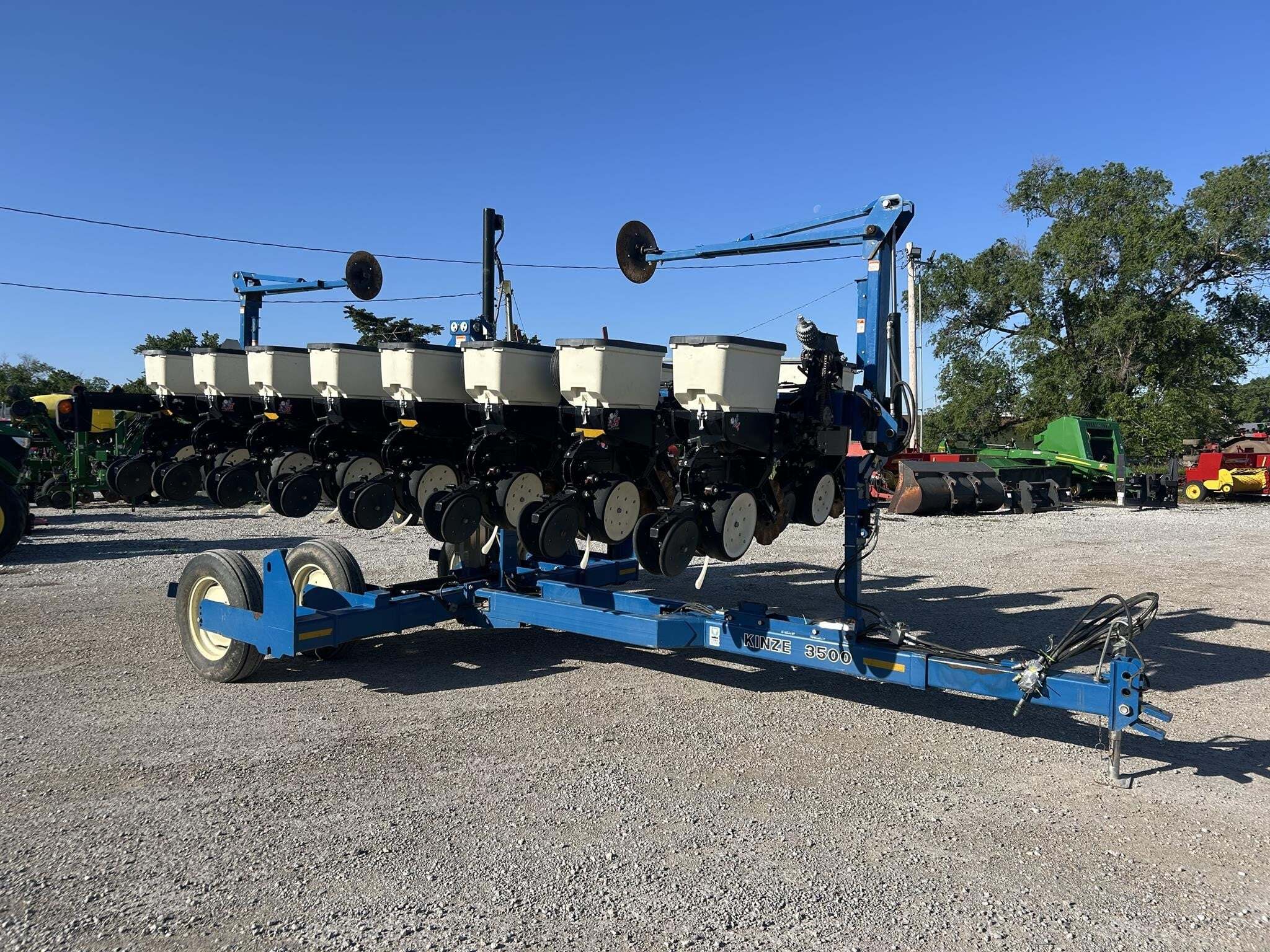2010 Kinze 3500 Planter