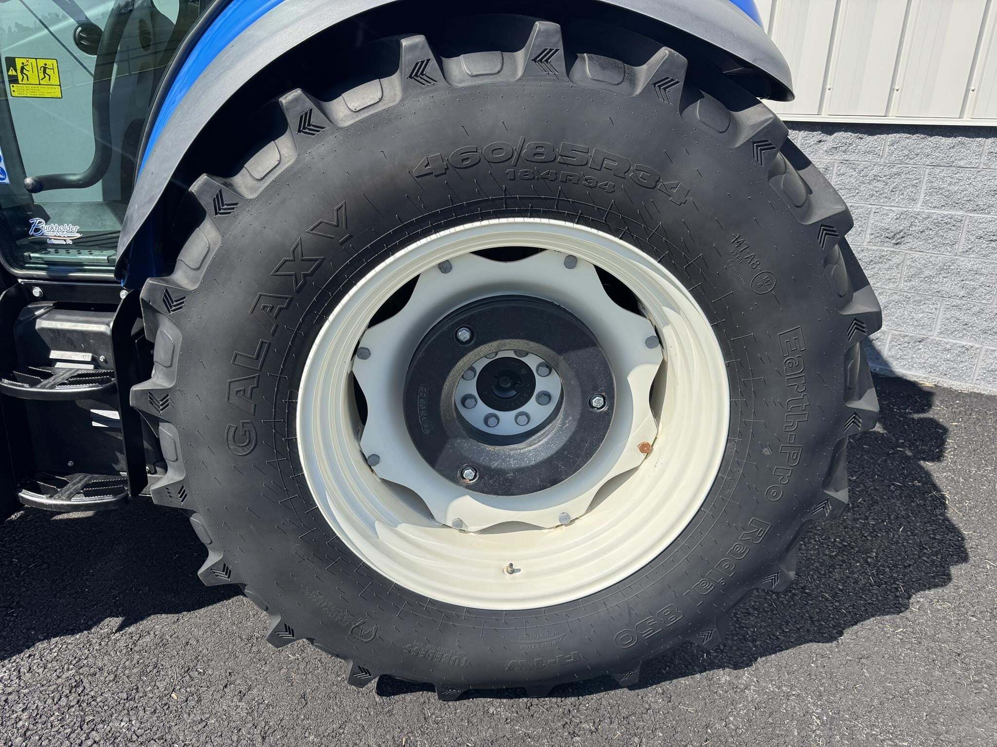 2023 New Holland T5.120 Tractor